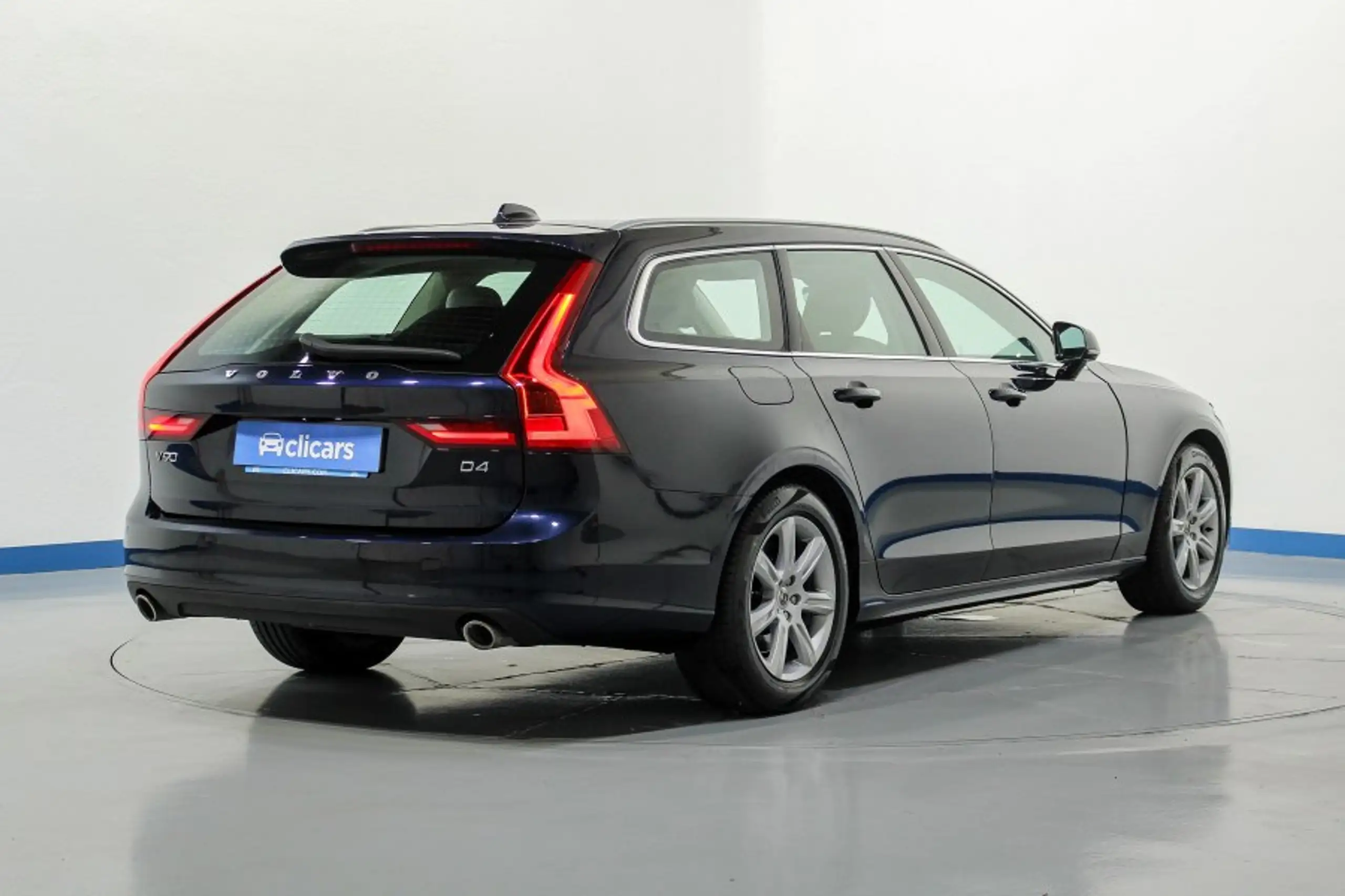 Volvo - V90