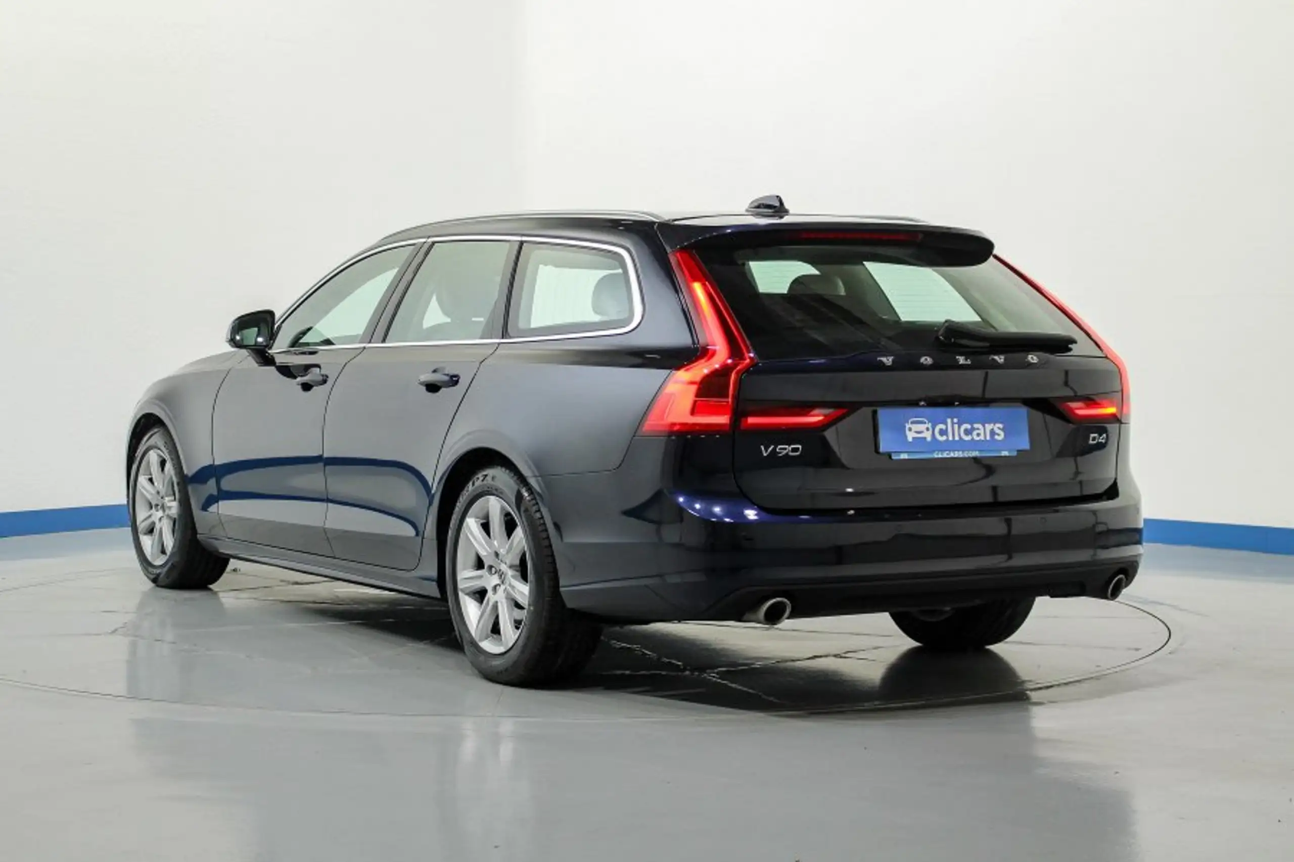 Volvo - V90