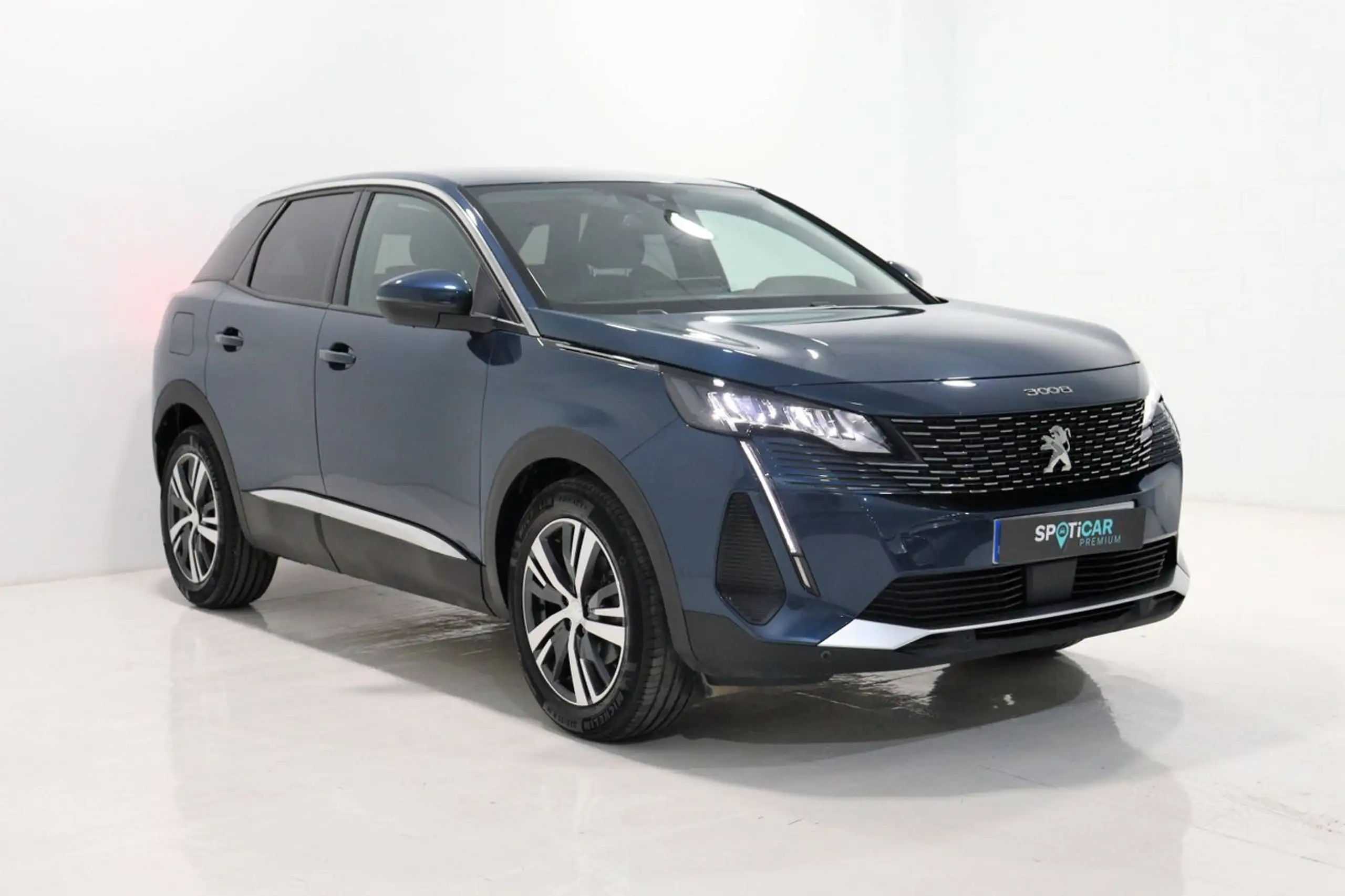 Peugeot - 3008