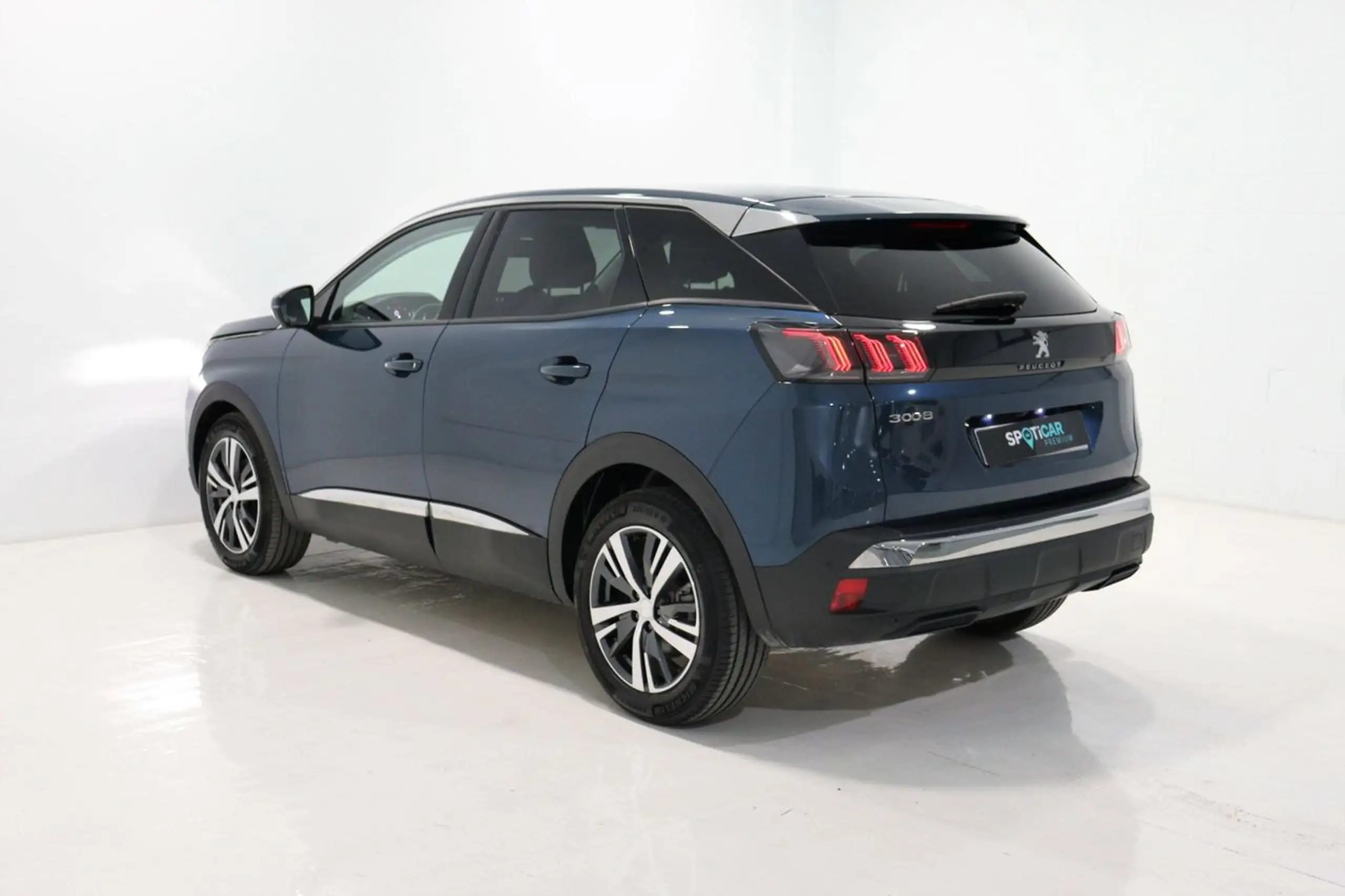 Peugeot - 3008