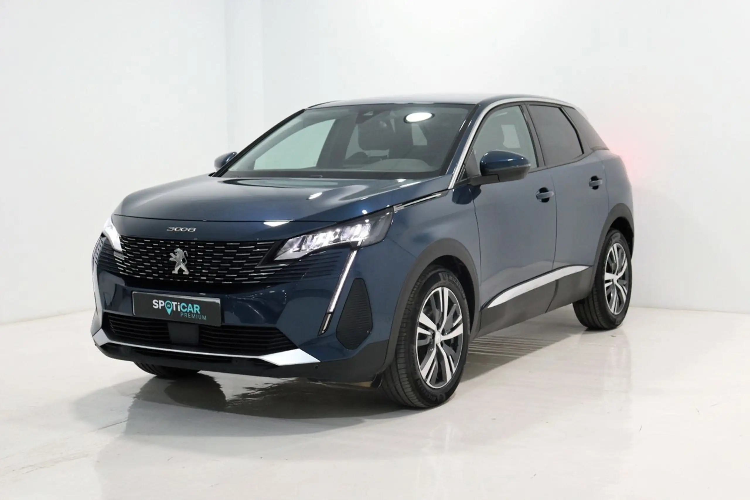 Peugeot - 3008