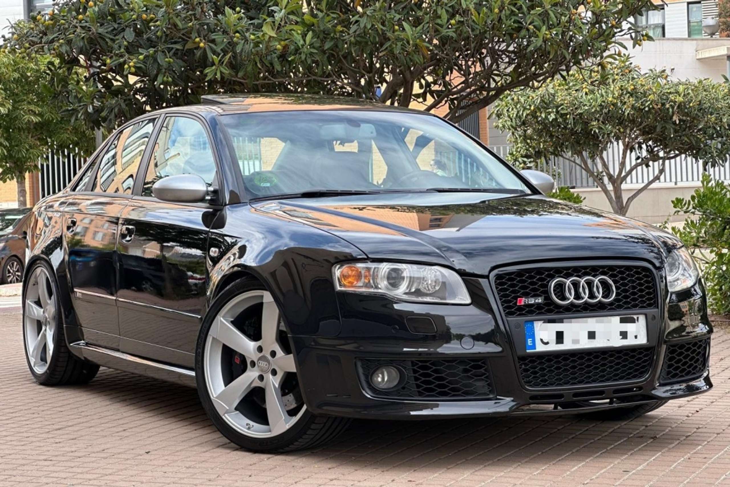 Audi - RS4