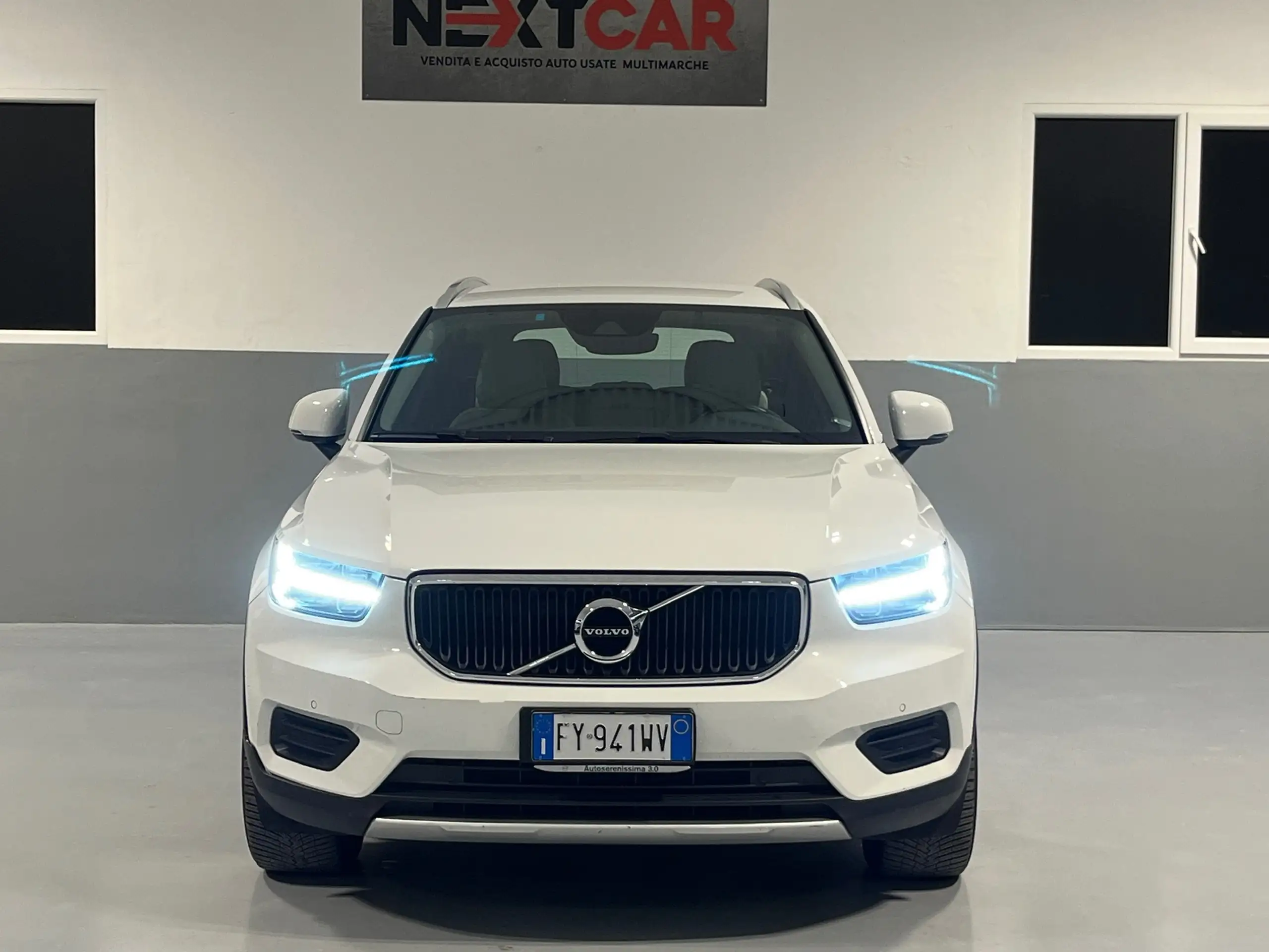 Volvo - XC40