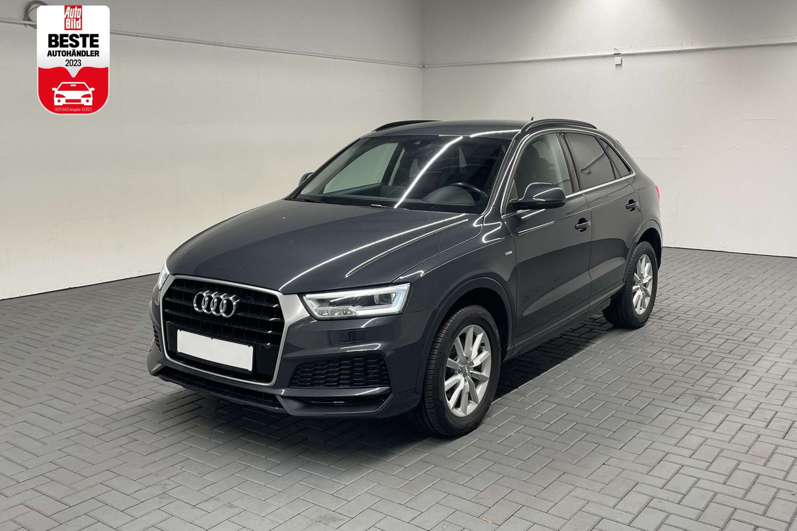 Audi - Q3