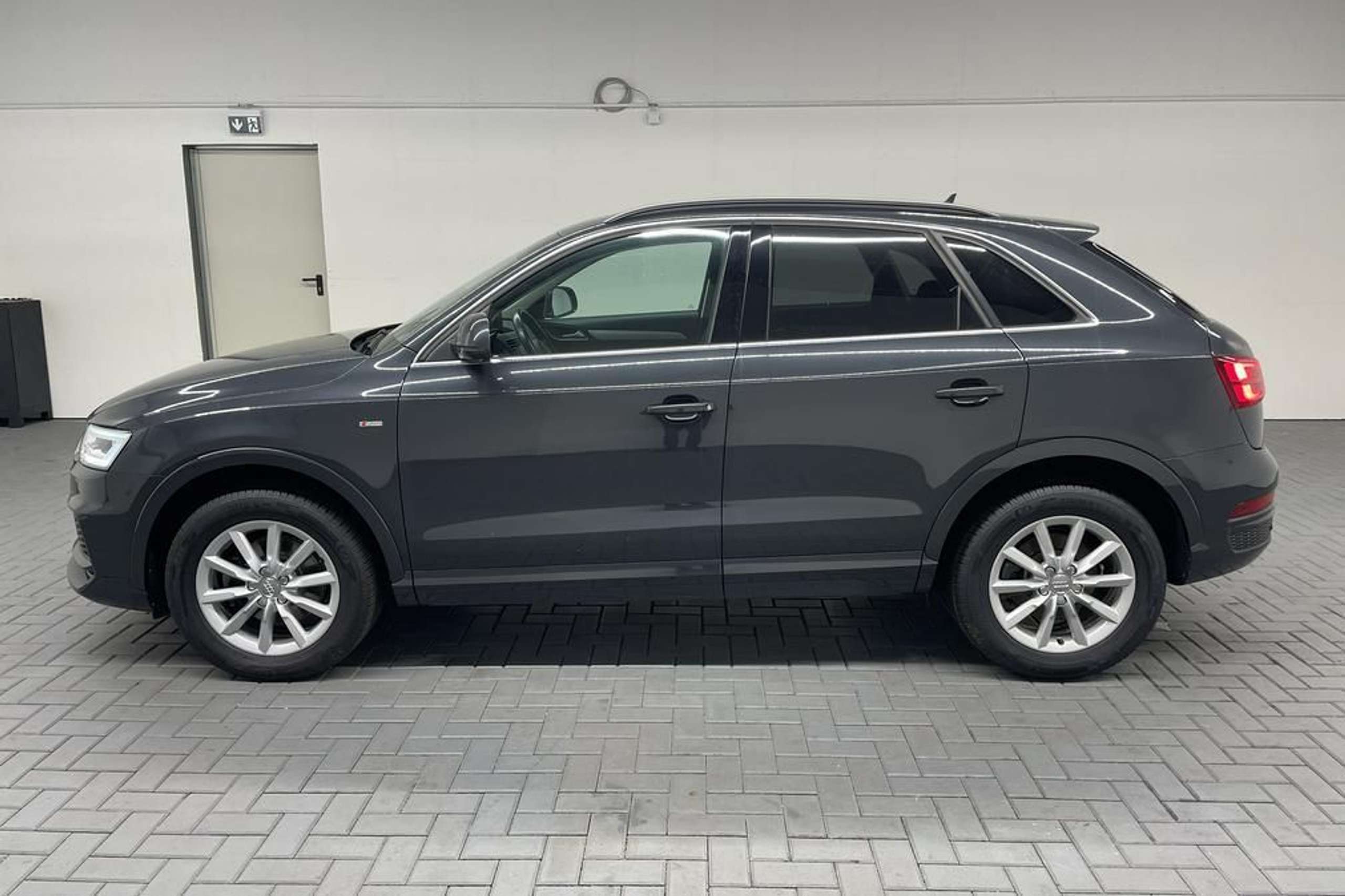 Audi - Q3