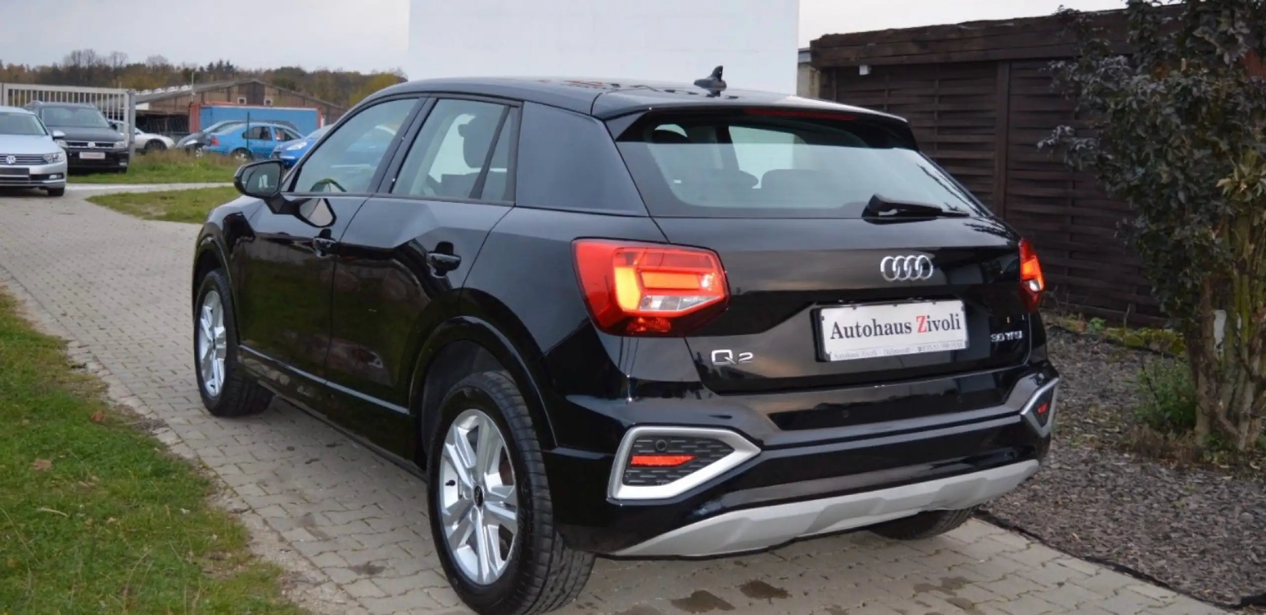 Audi - Q2