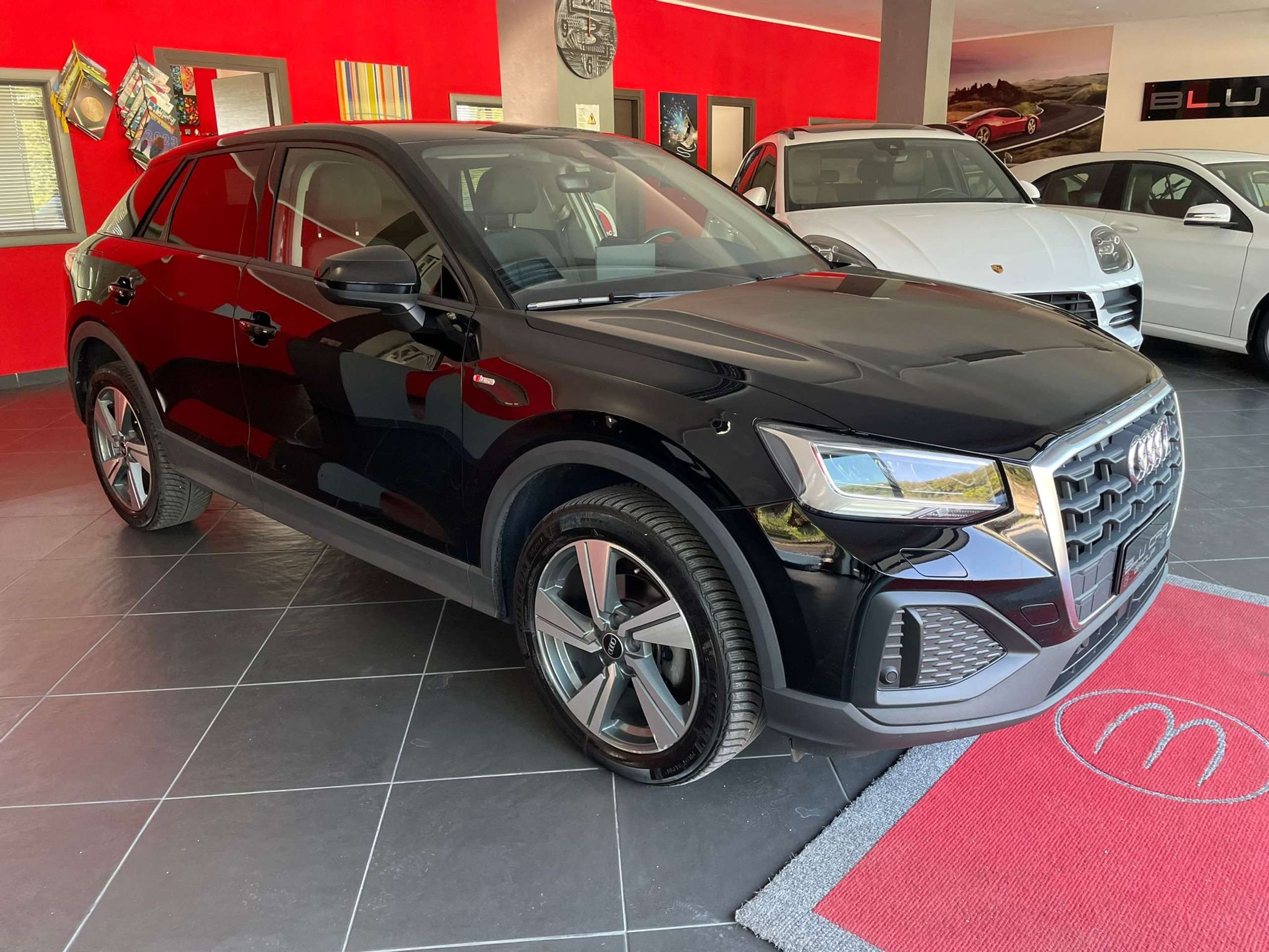 Audi - Q2