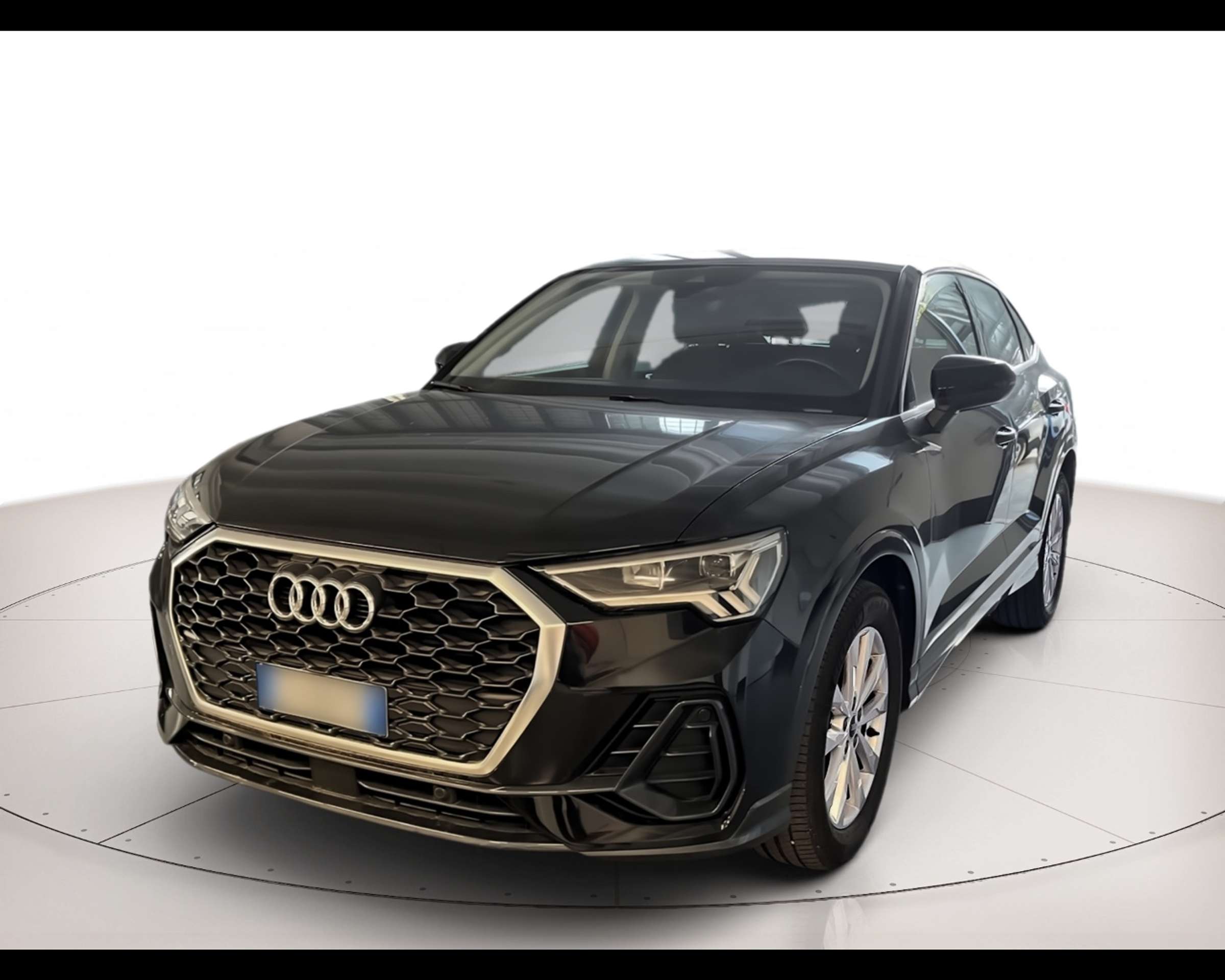 Audi - Q3