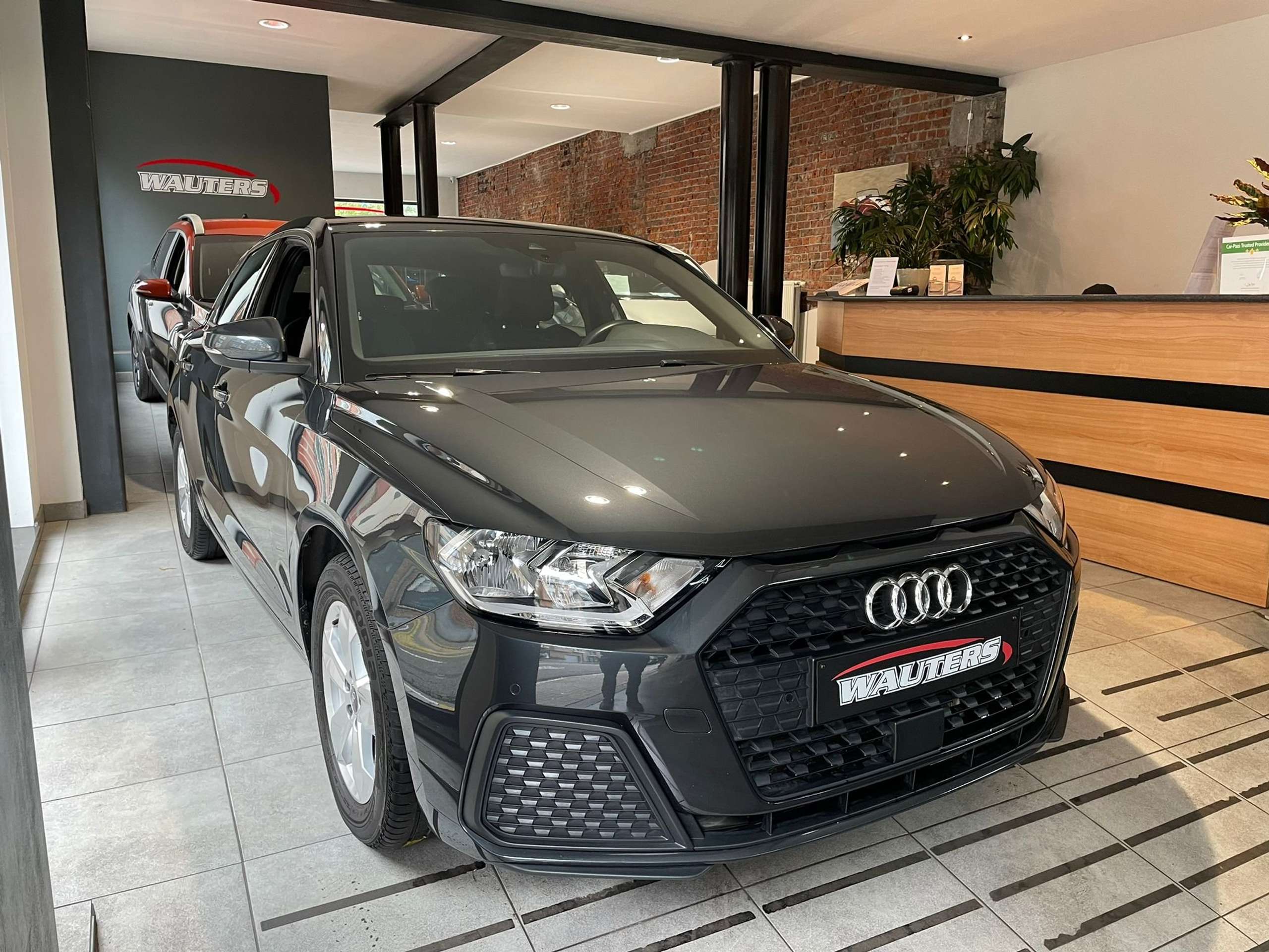 Audi - A1