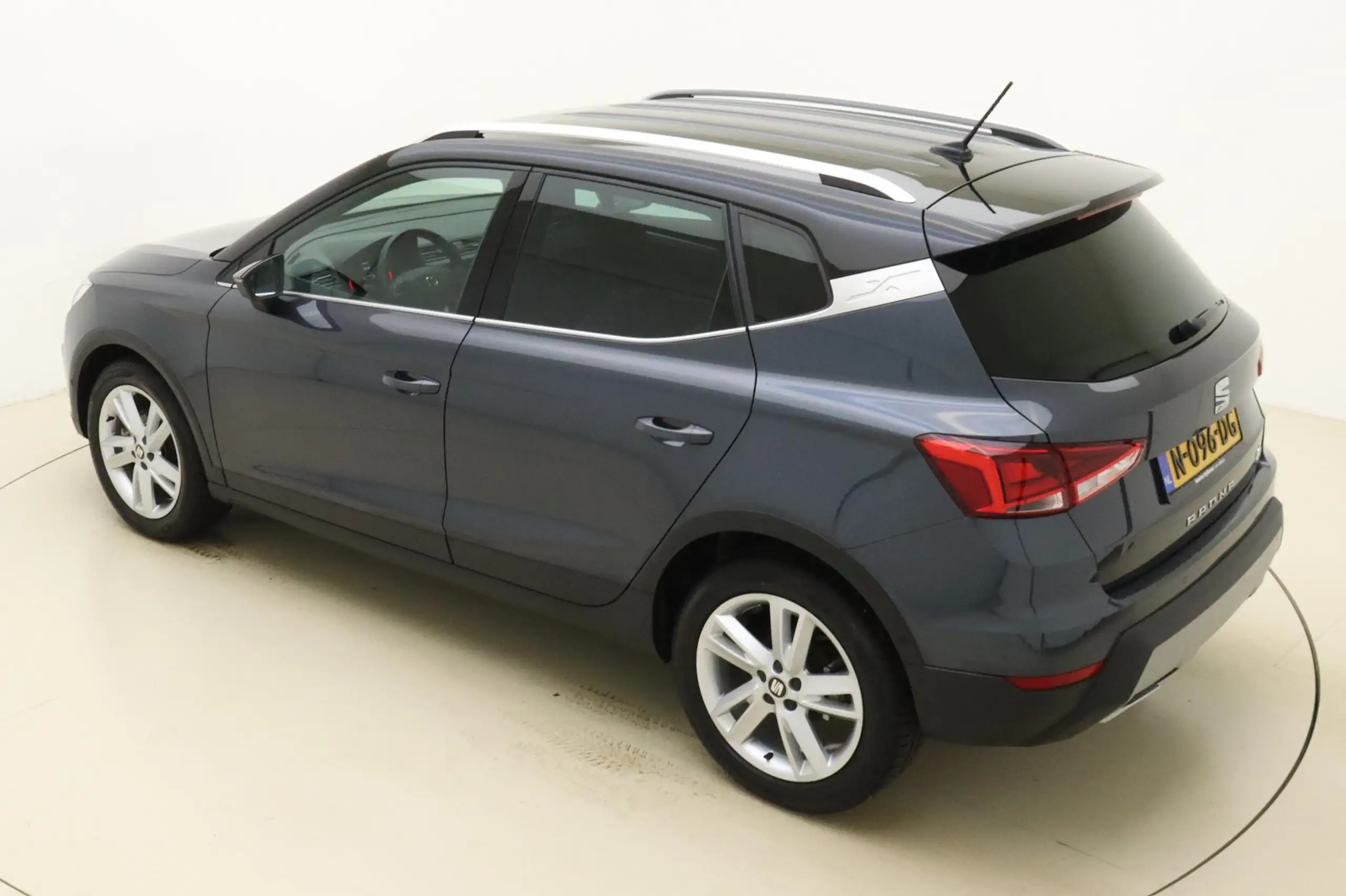 SEAT - Arona