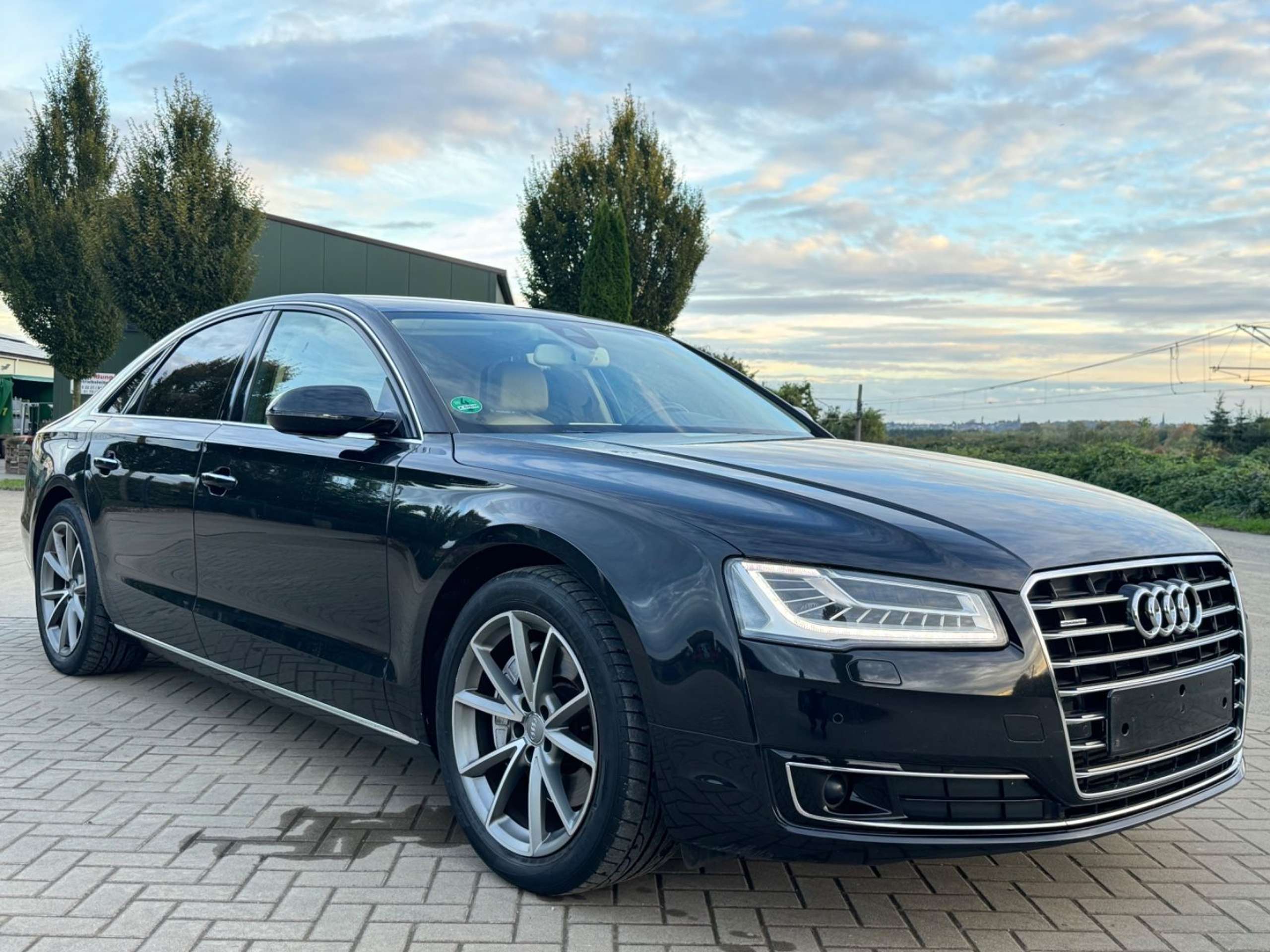 Audi - A8