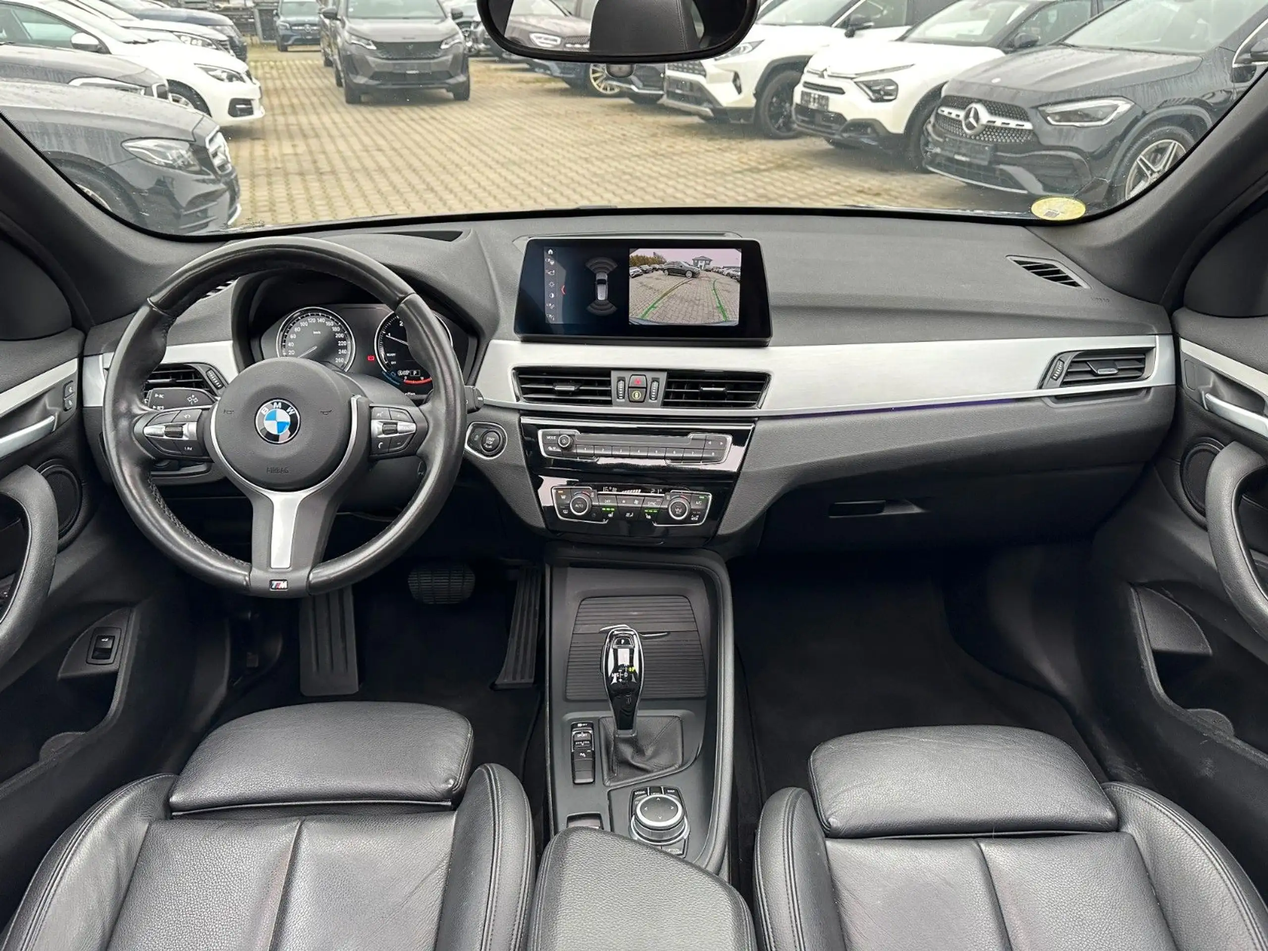 BMW - X1