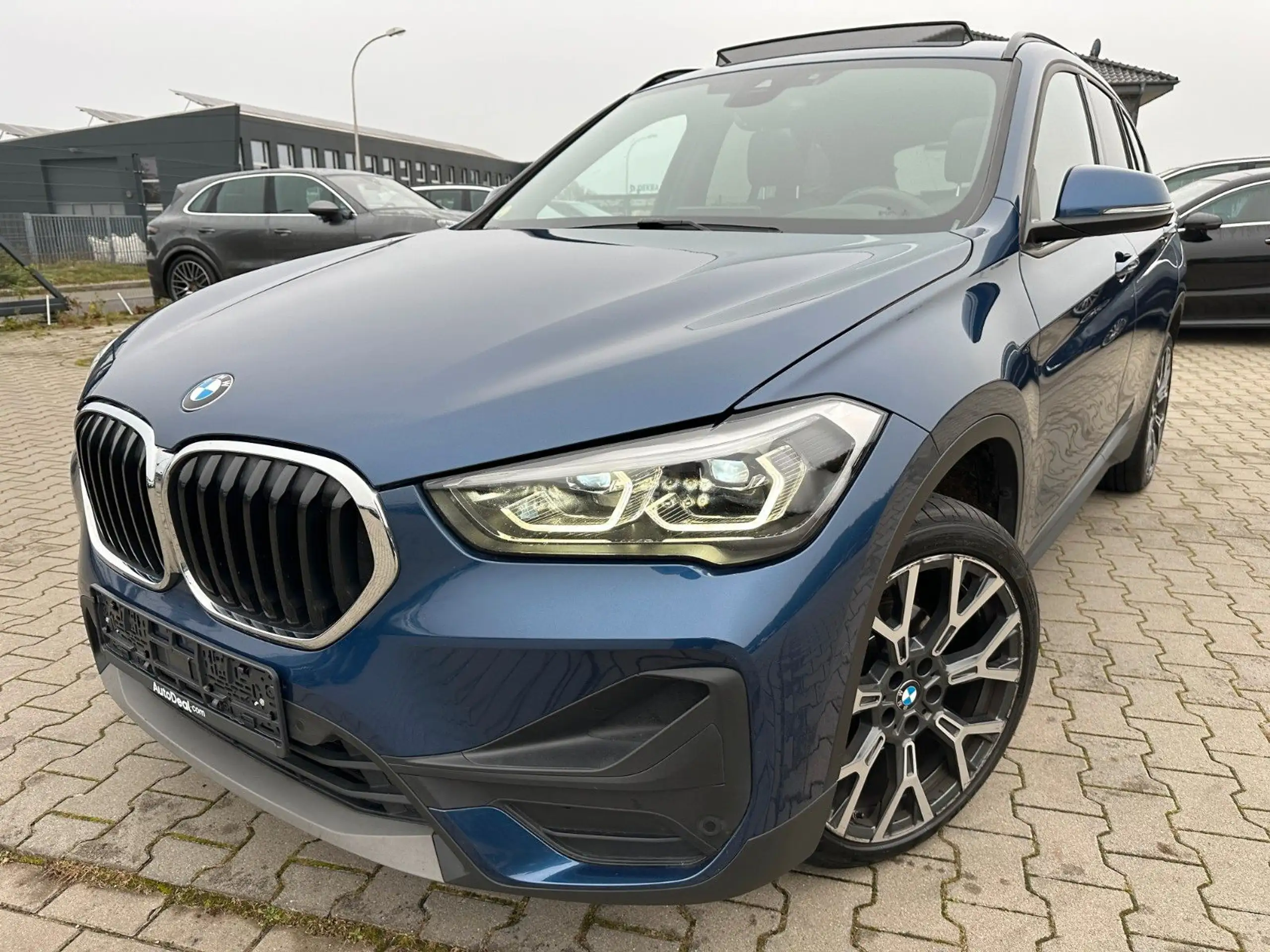 BMW - X1