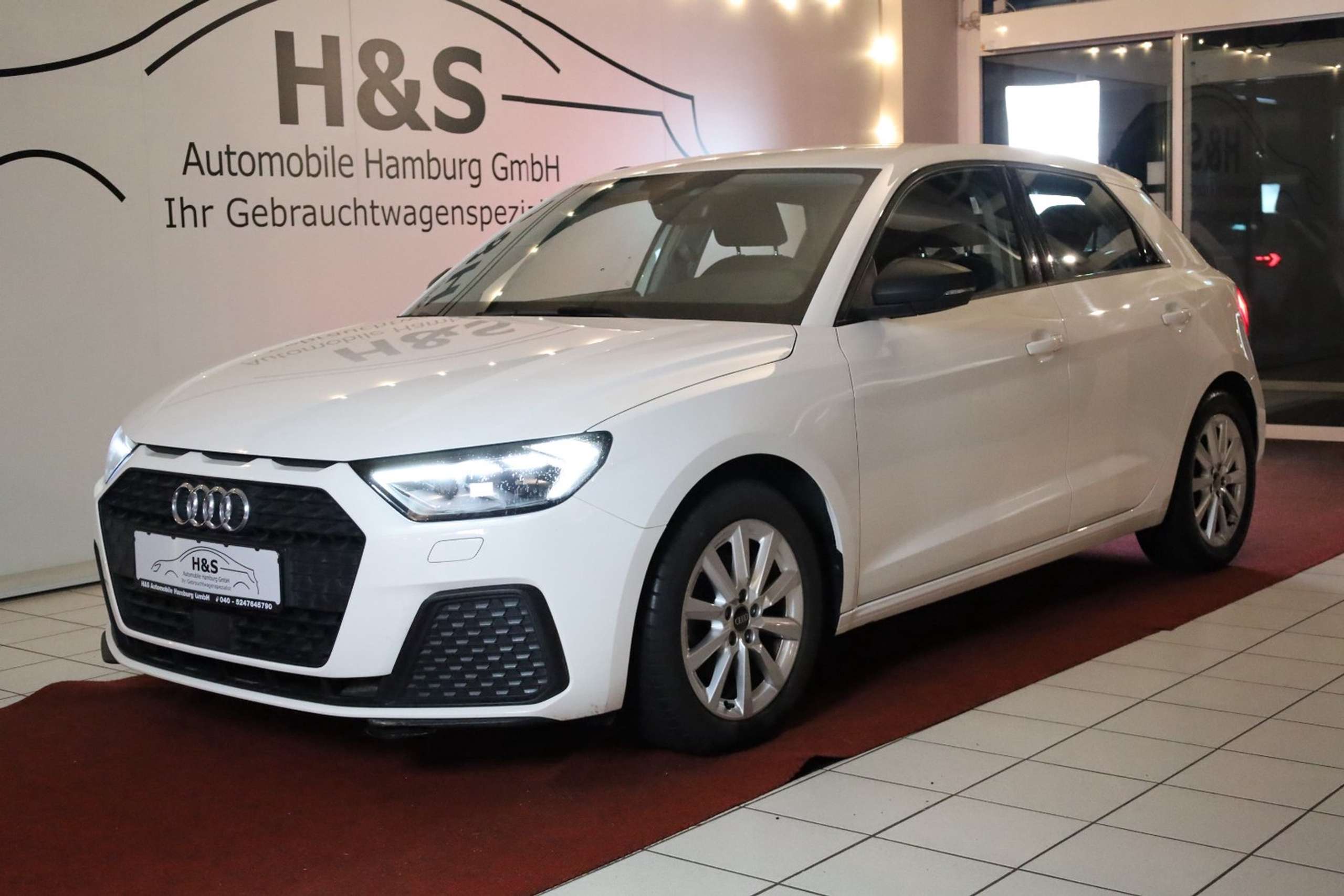 Audi - A1