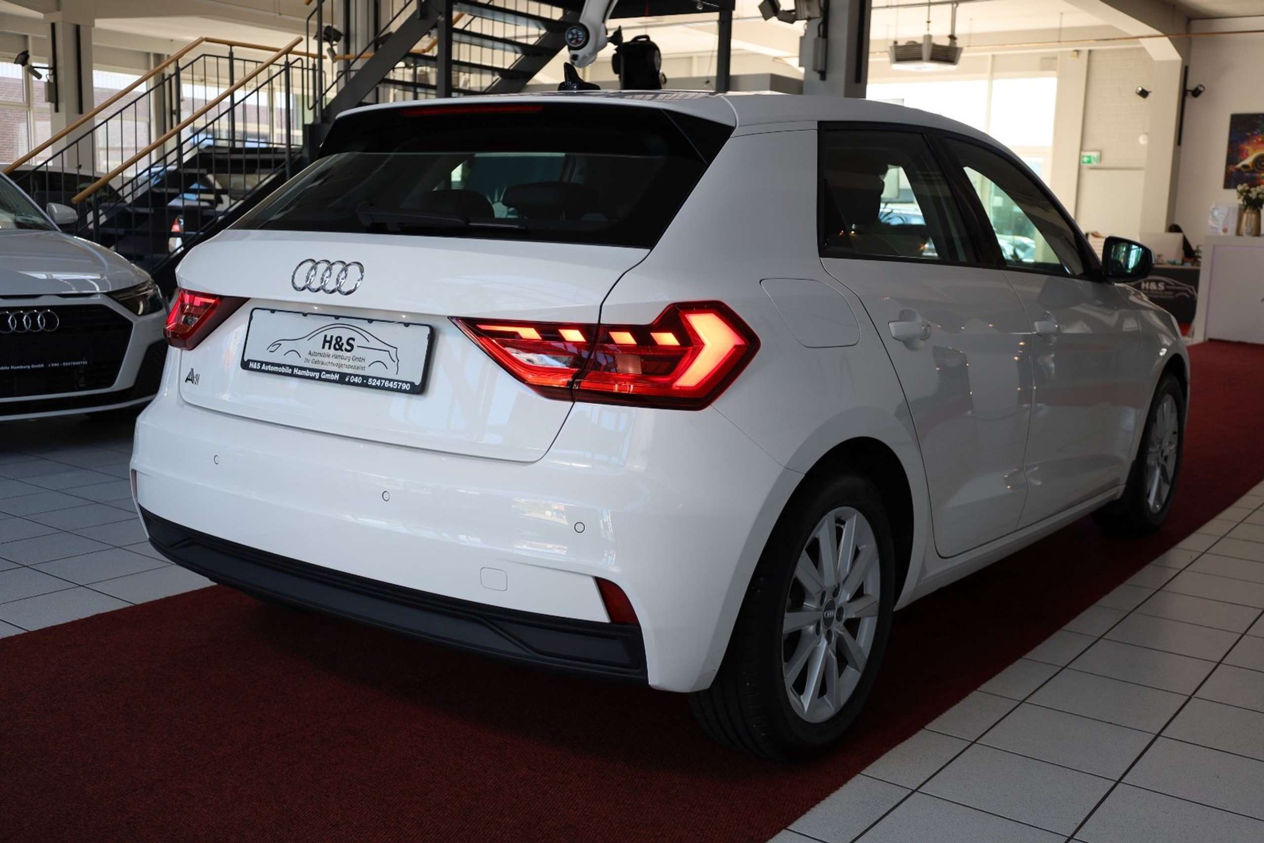 Audi - A1