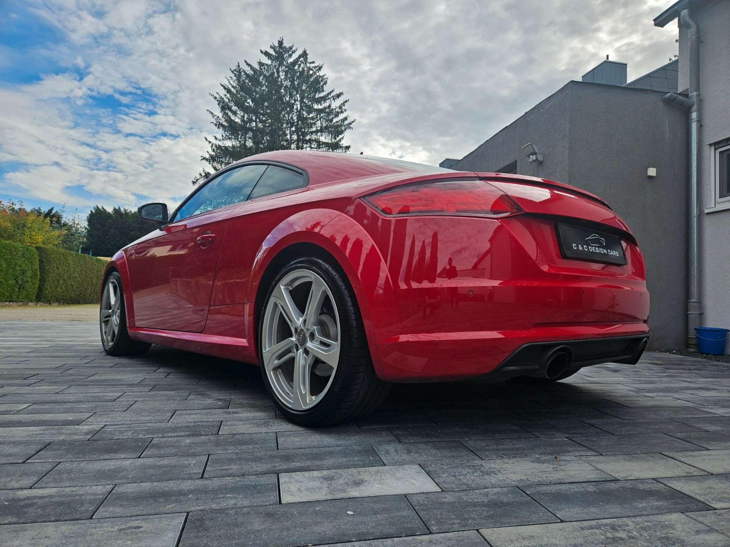 Audi - TT