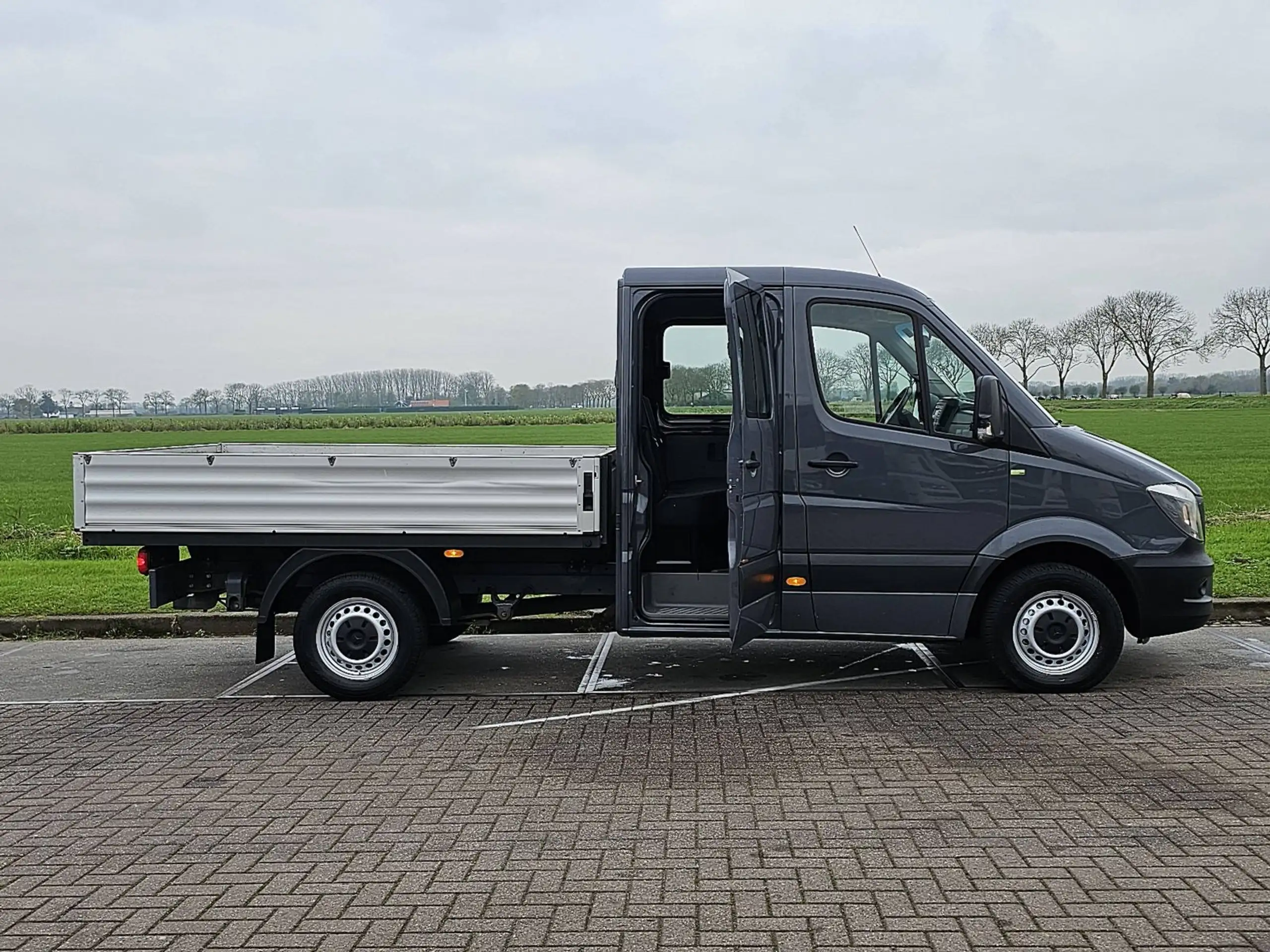 Mercedes-Benz - Sprinter