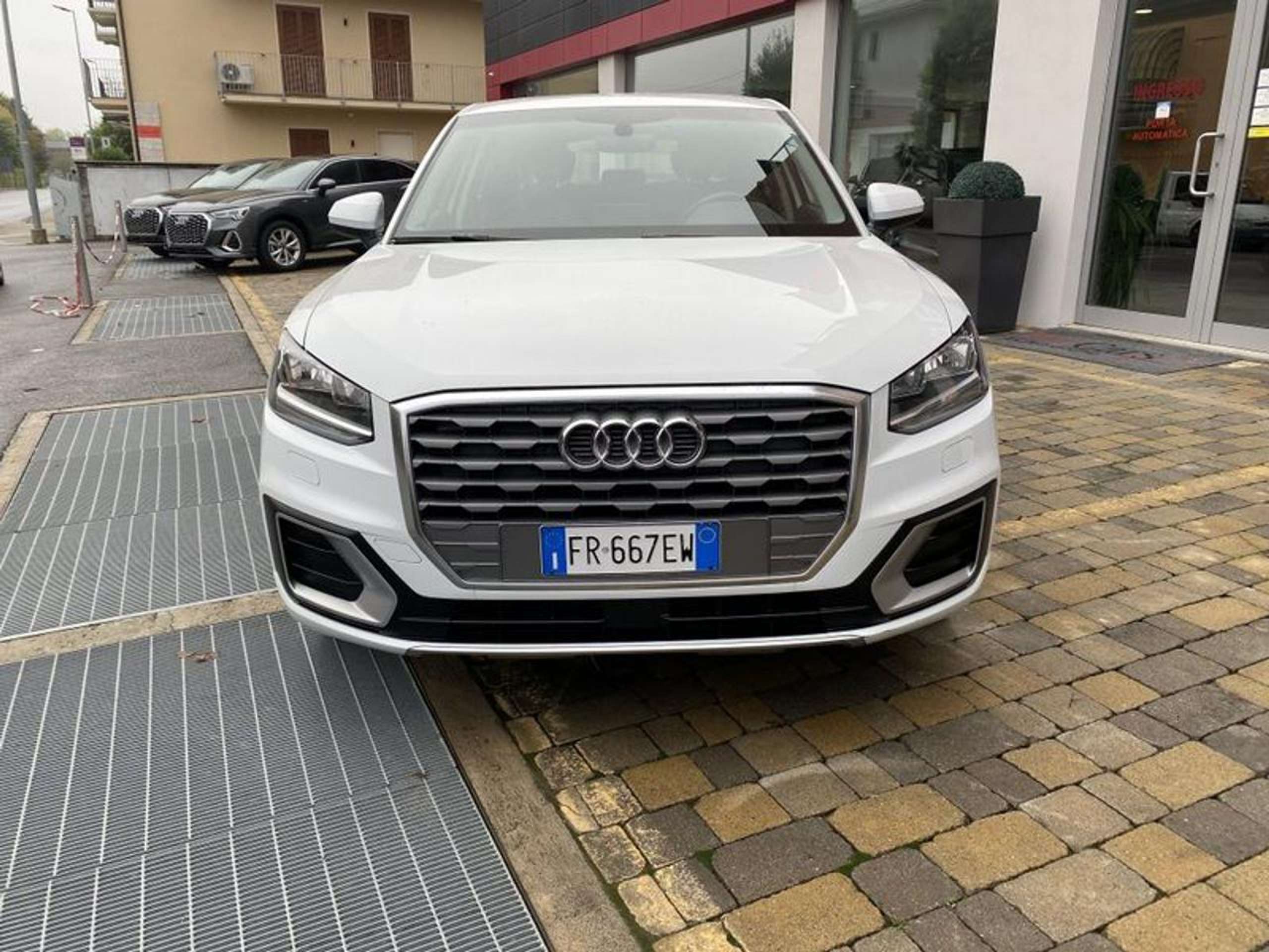 Audi - Q2