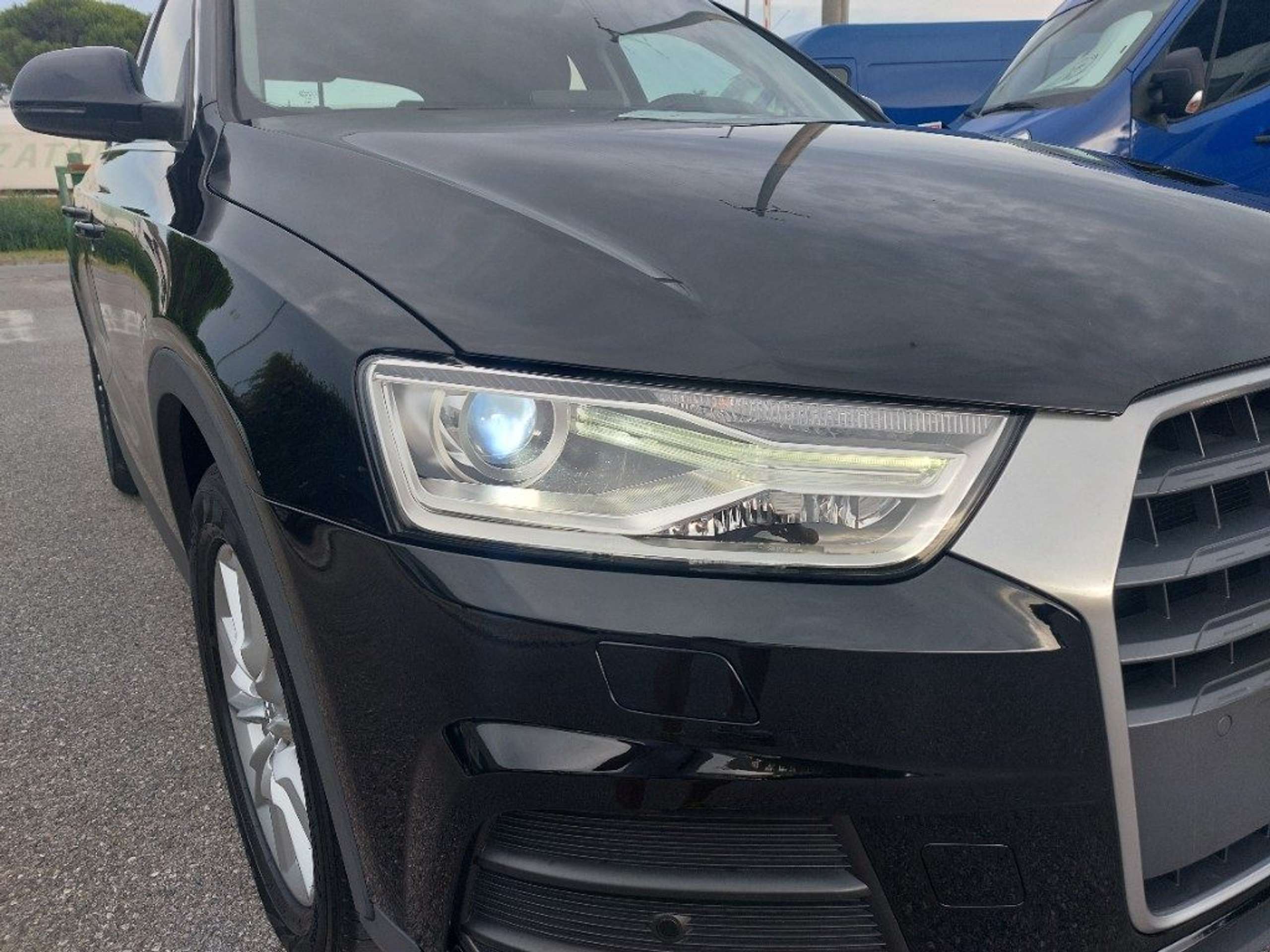 Audi - Q3