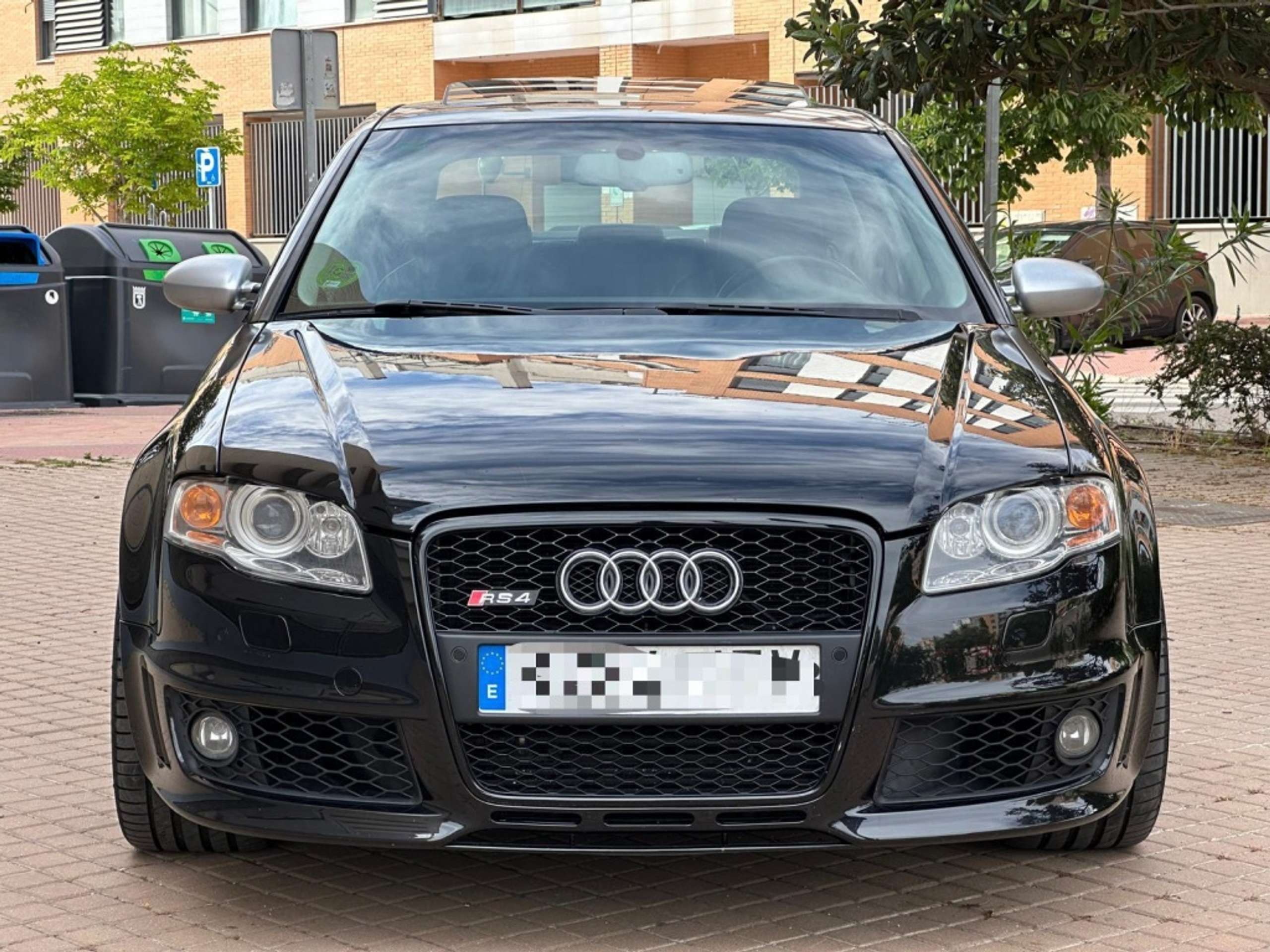 Audi - RS4