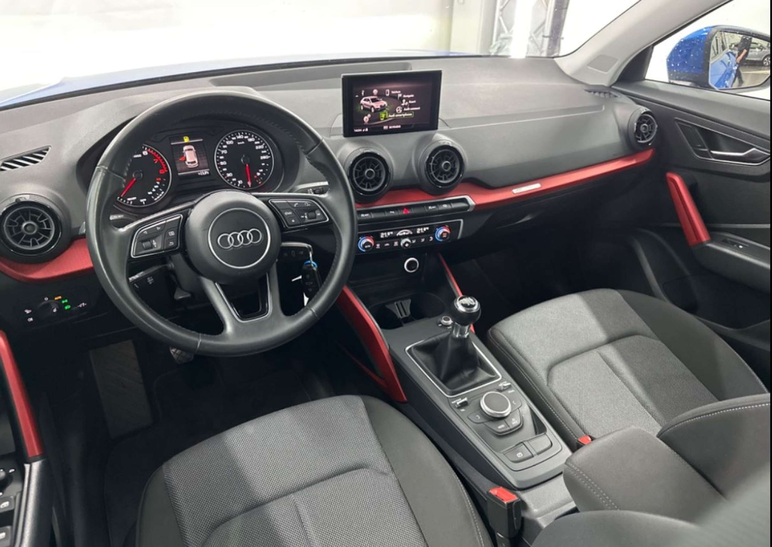 Audi - Q2