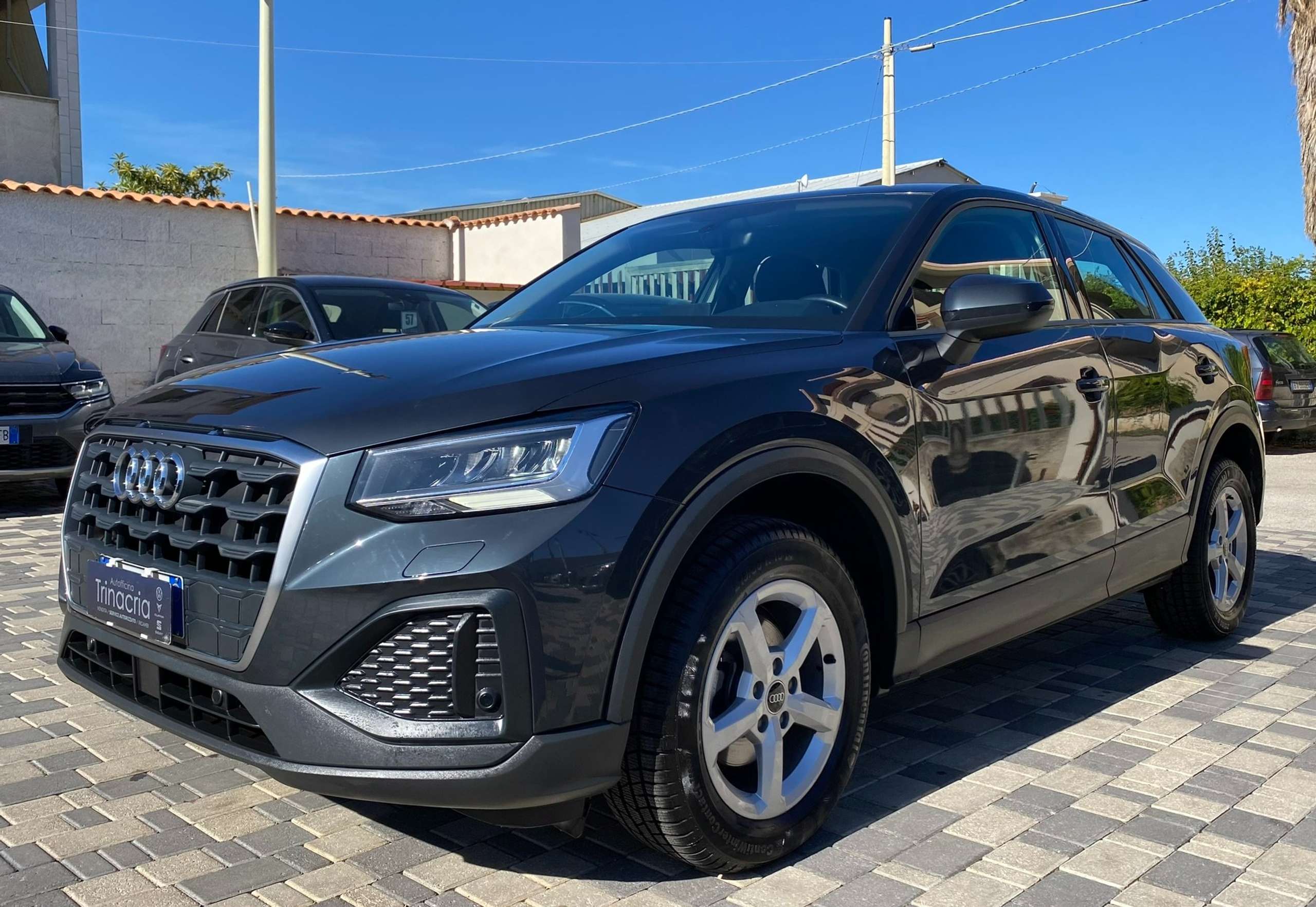 Audi - Q2