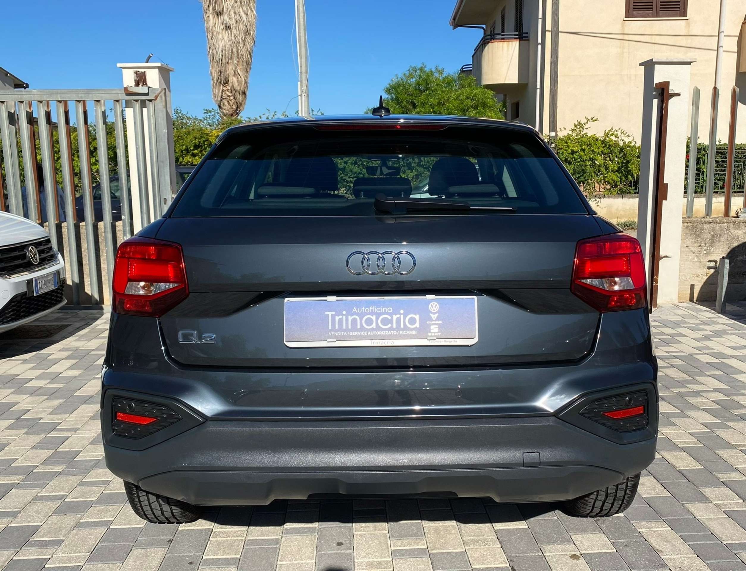 Audi - Q2