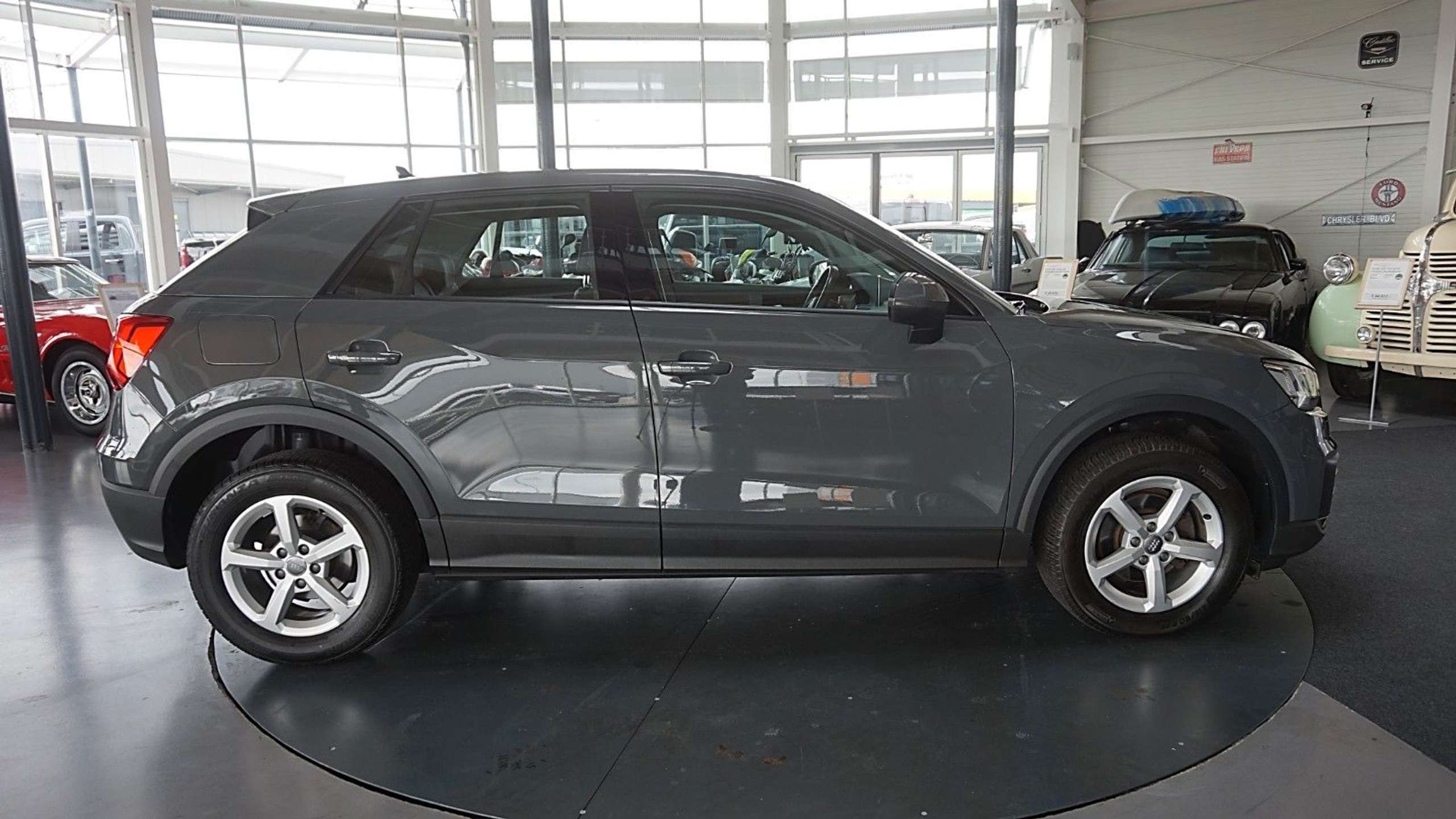 Audi - Q2