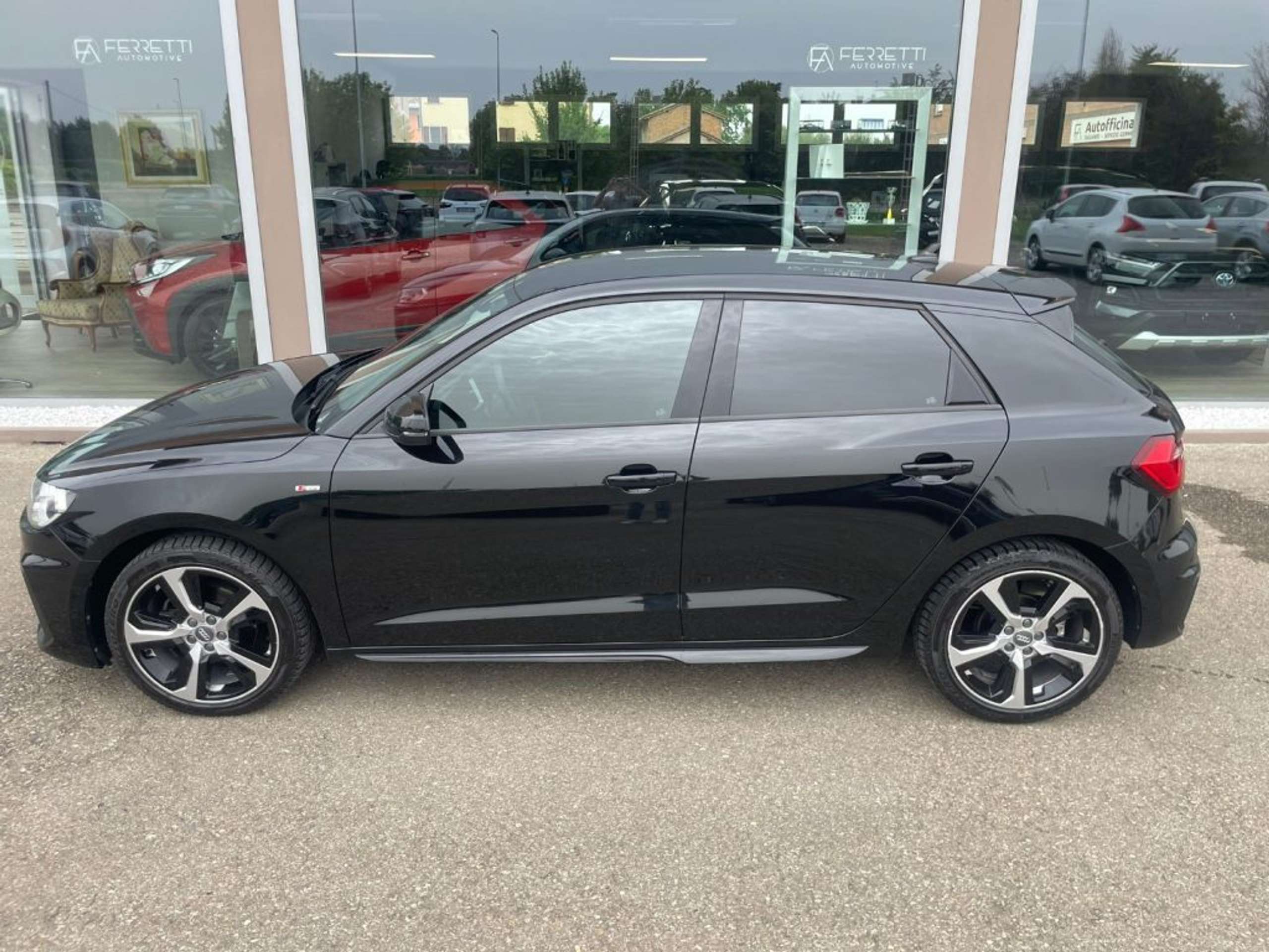 Audi - A1