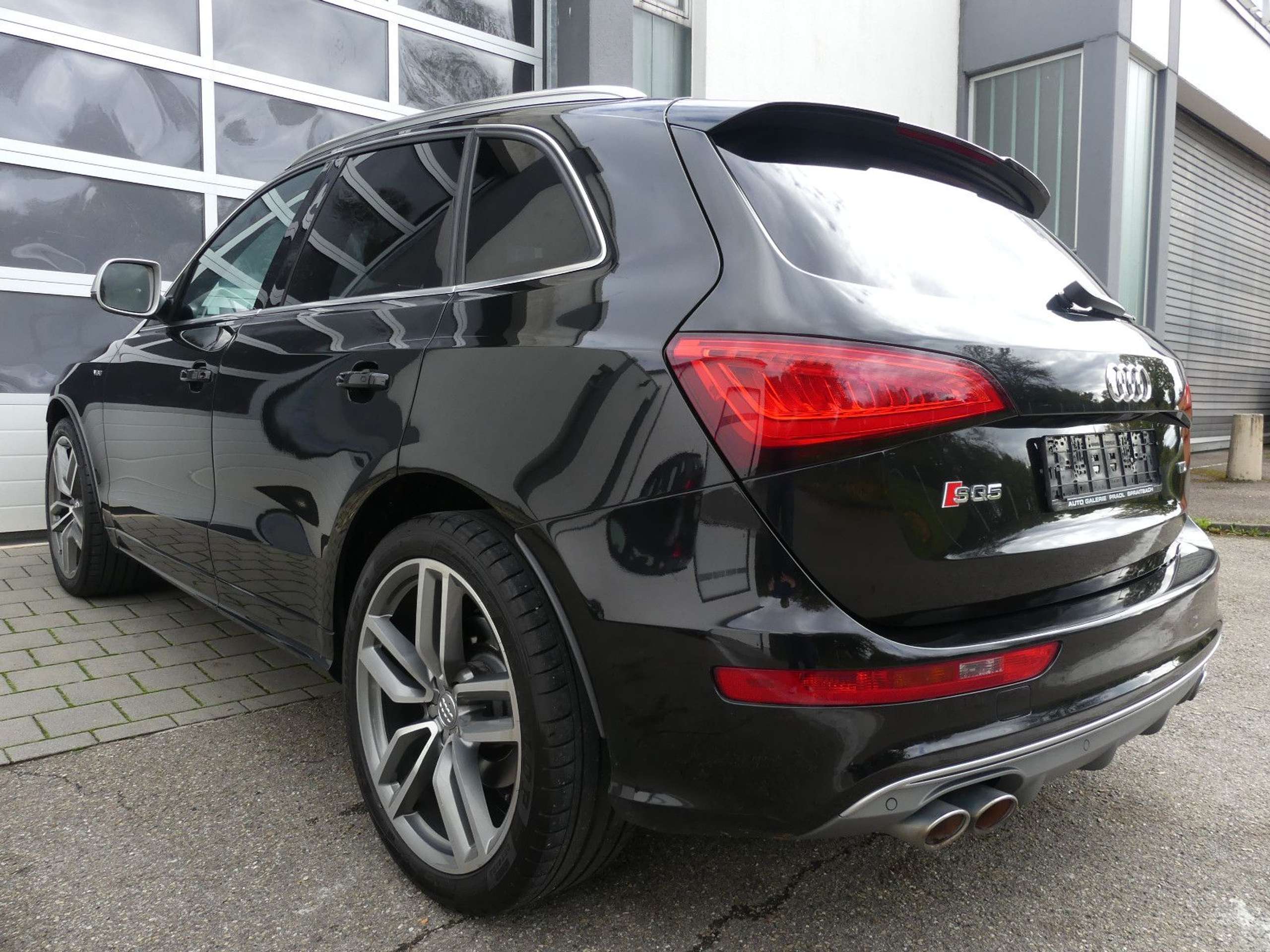 Audi - SQ5