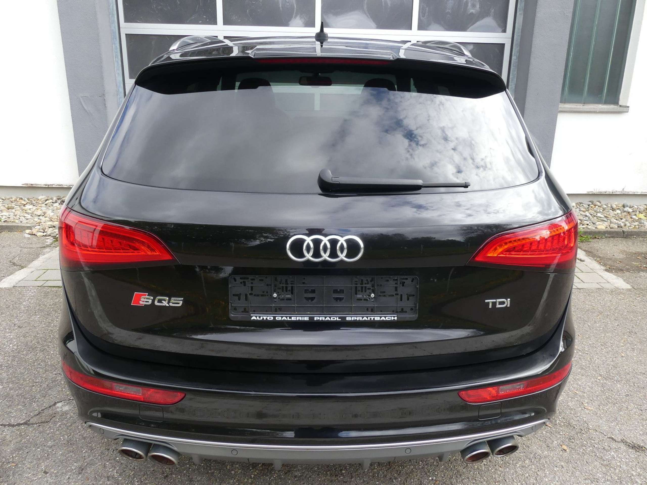 Audi - SQ5