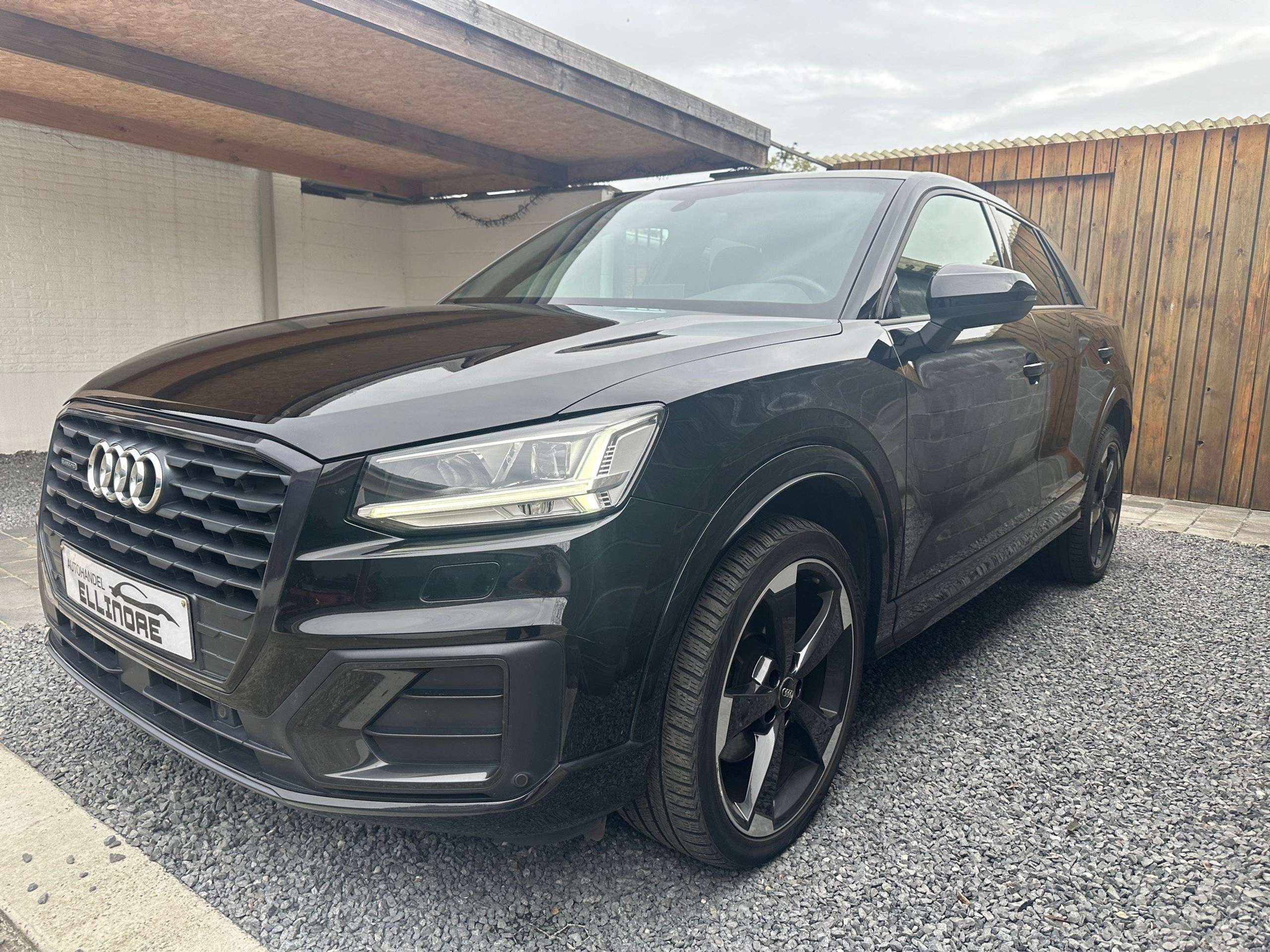 Audi - Q2