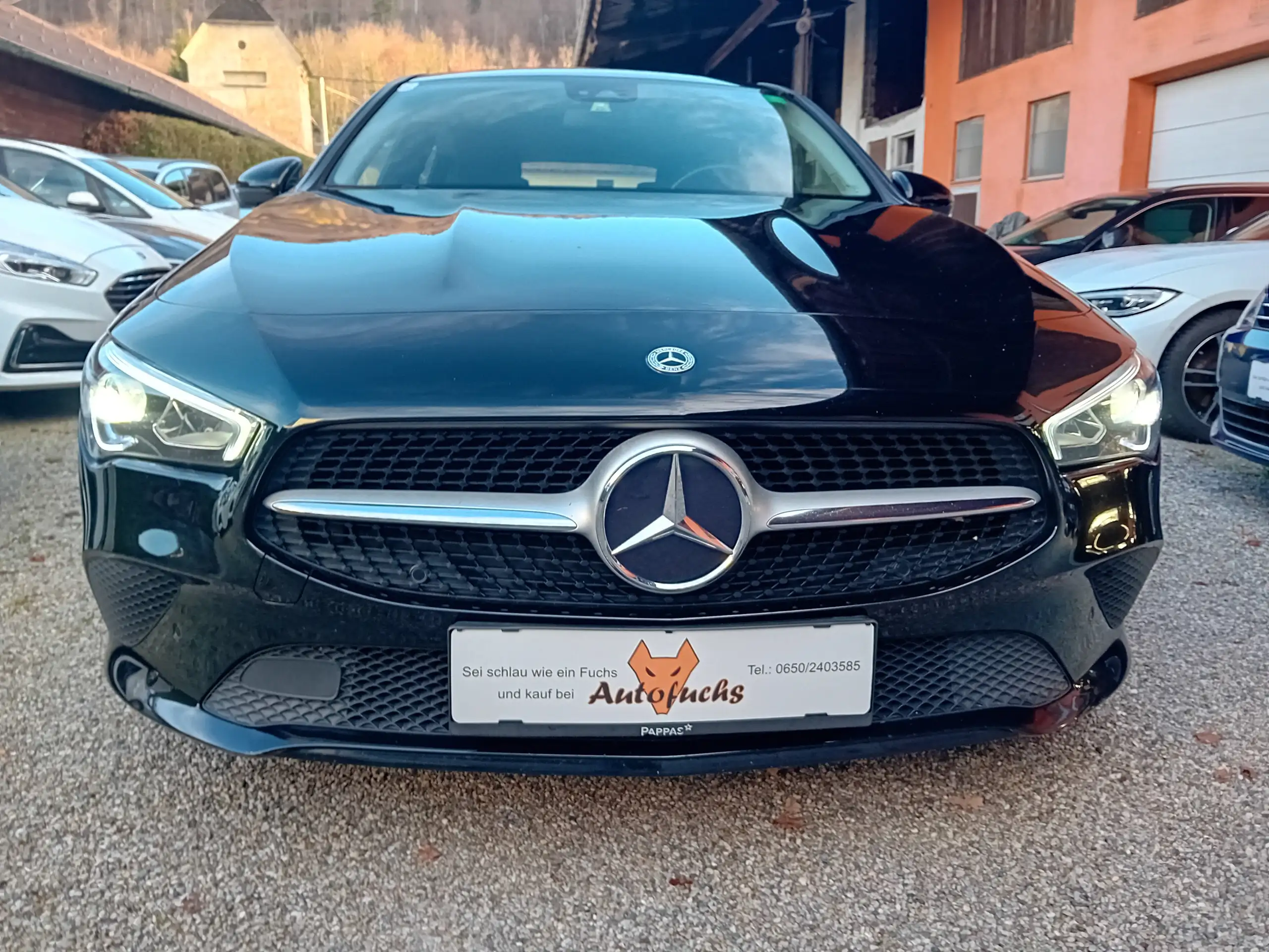 Mercedes-Benz - CLA 180