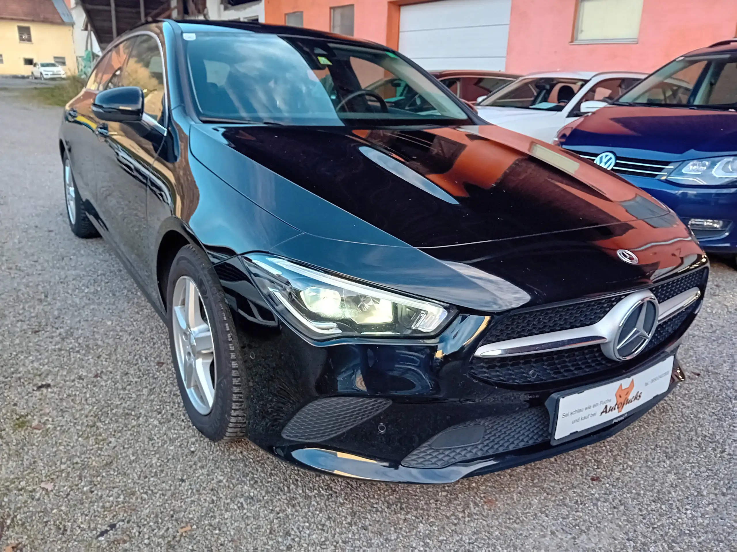 Mercedes-Benz - CLA 180