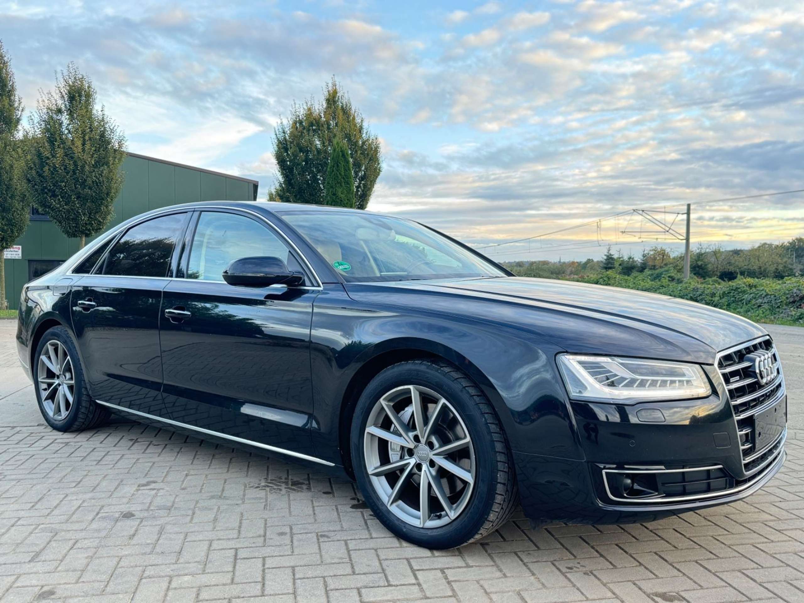 Audi - A8