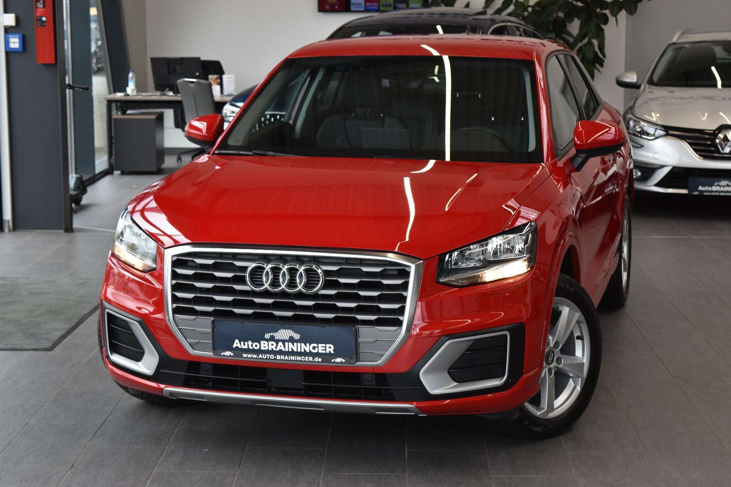 Audi - Q2