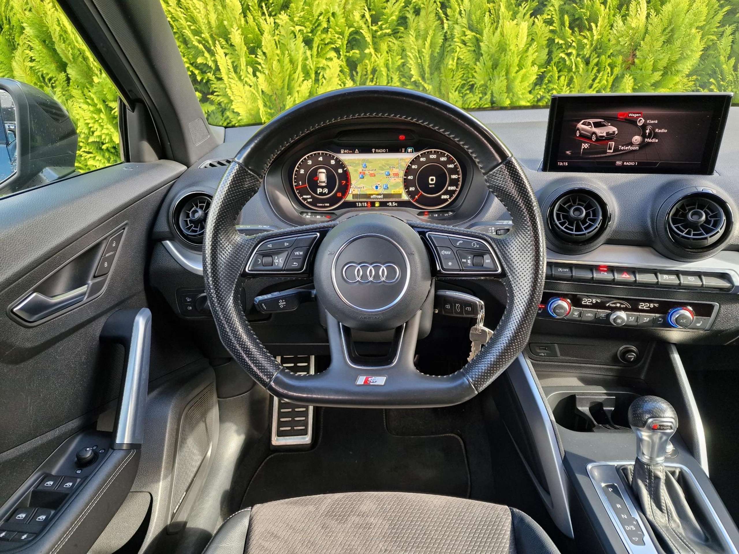 Audi - Q2