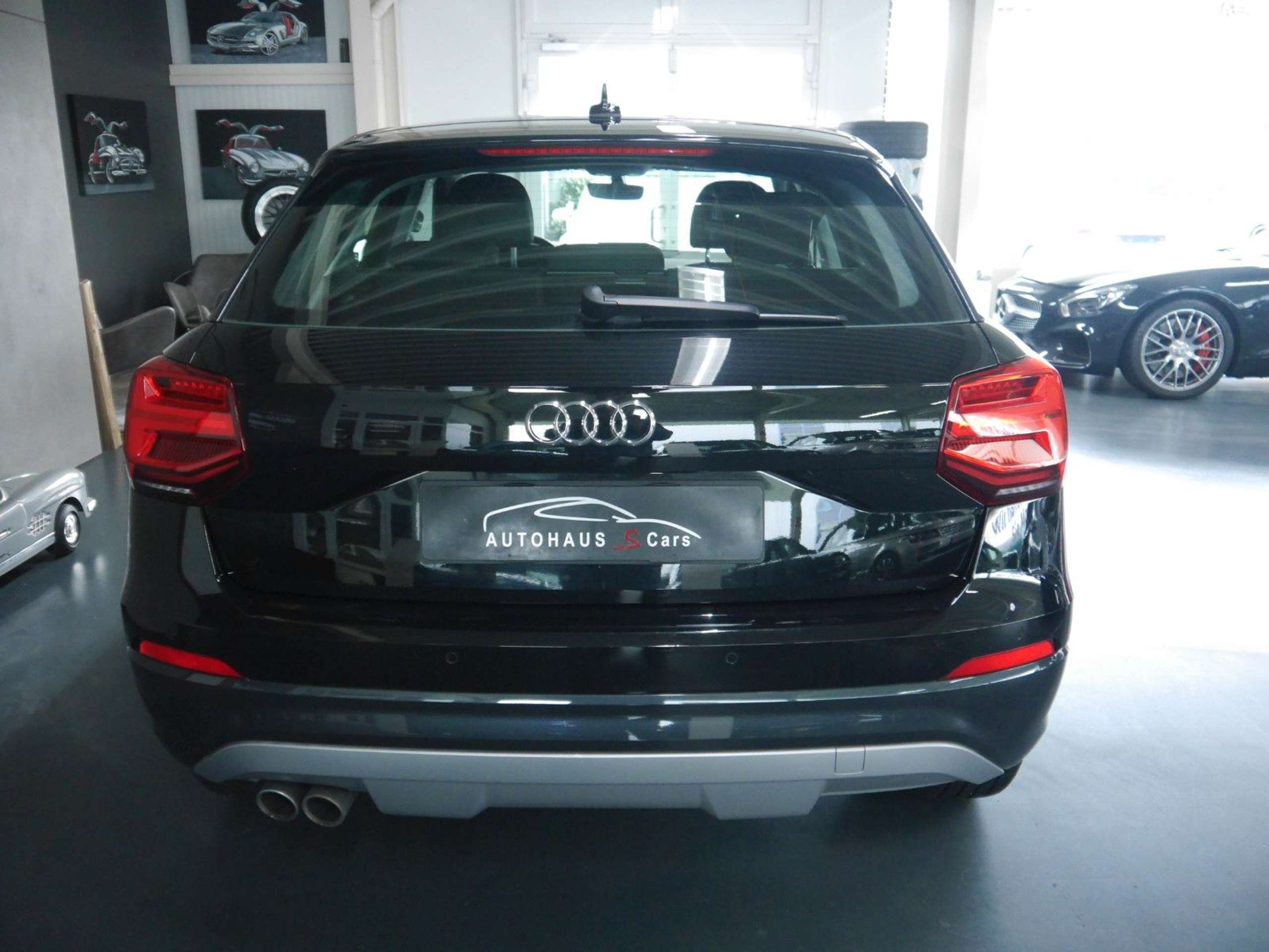 Audi - Q2