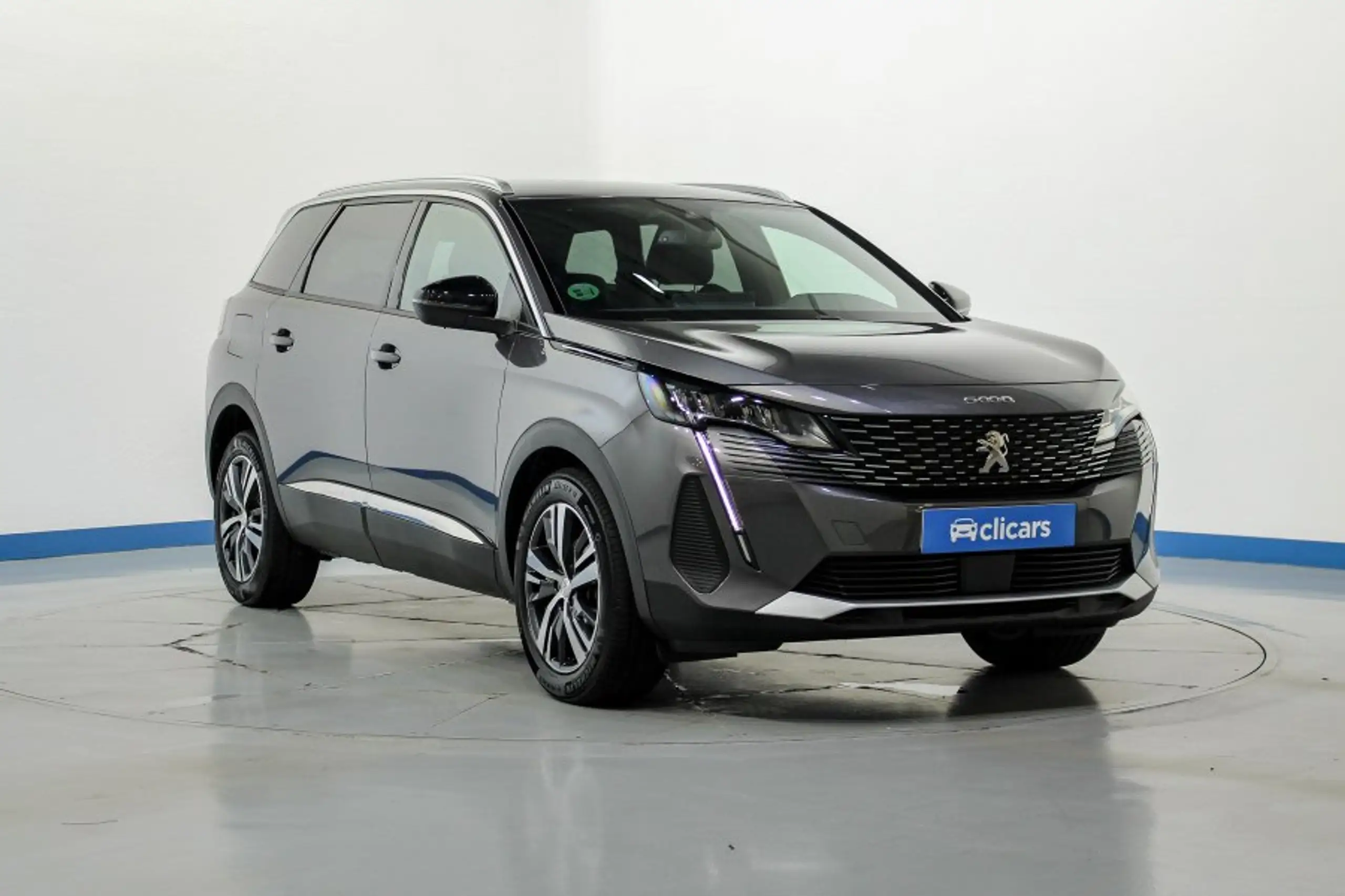 Peugeot - 5008