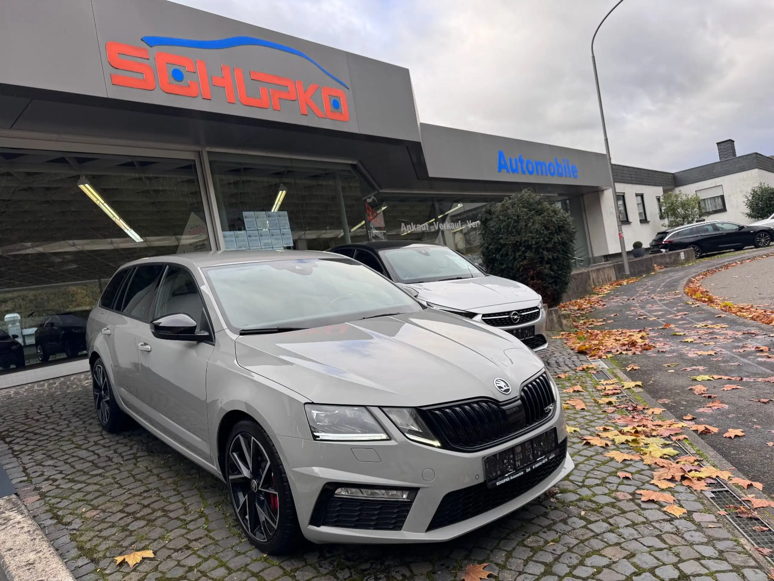 Skoda - Octavia