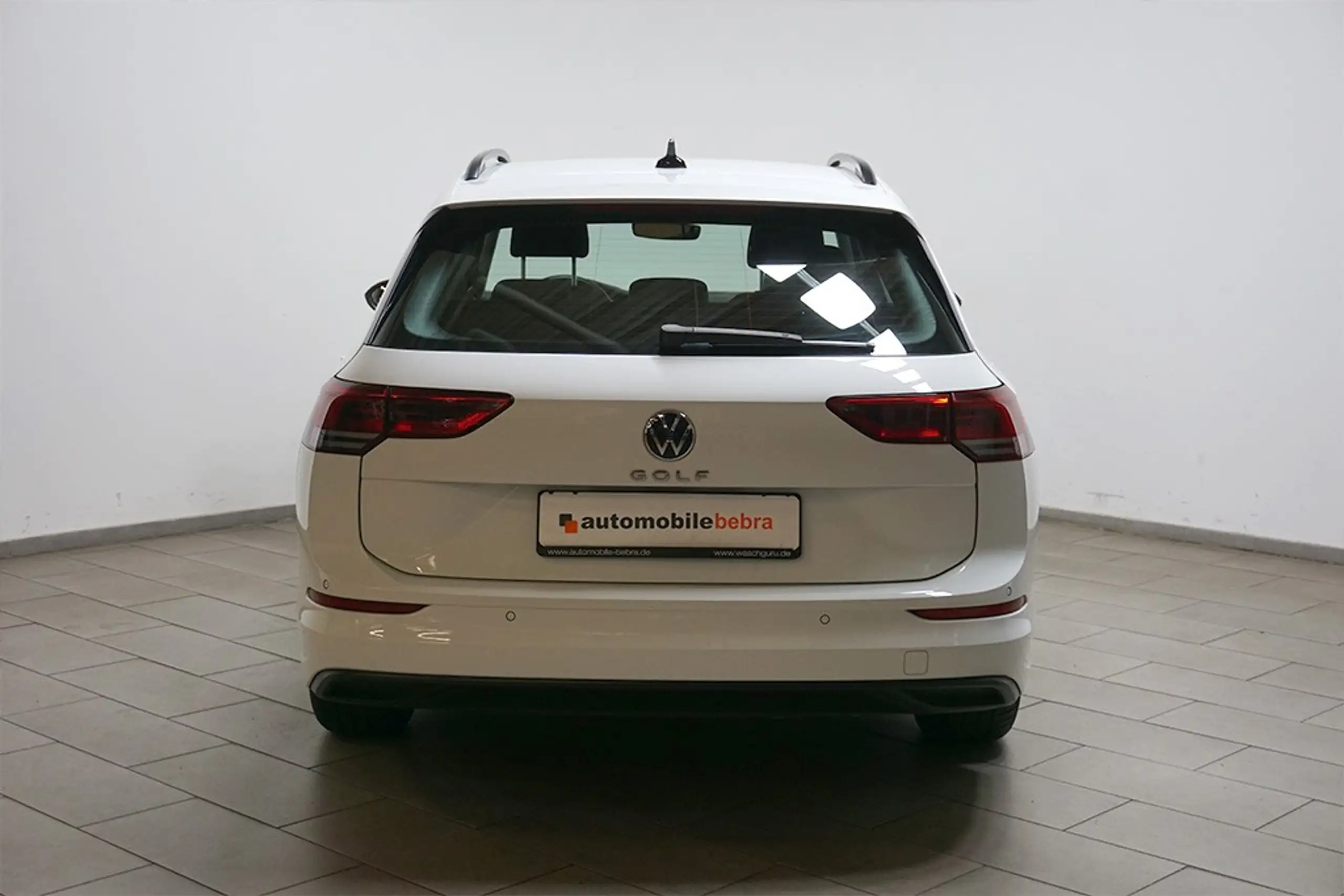 Volkswagen - Golf