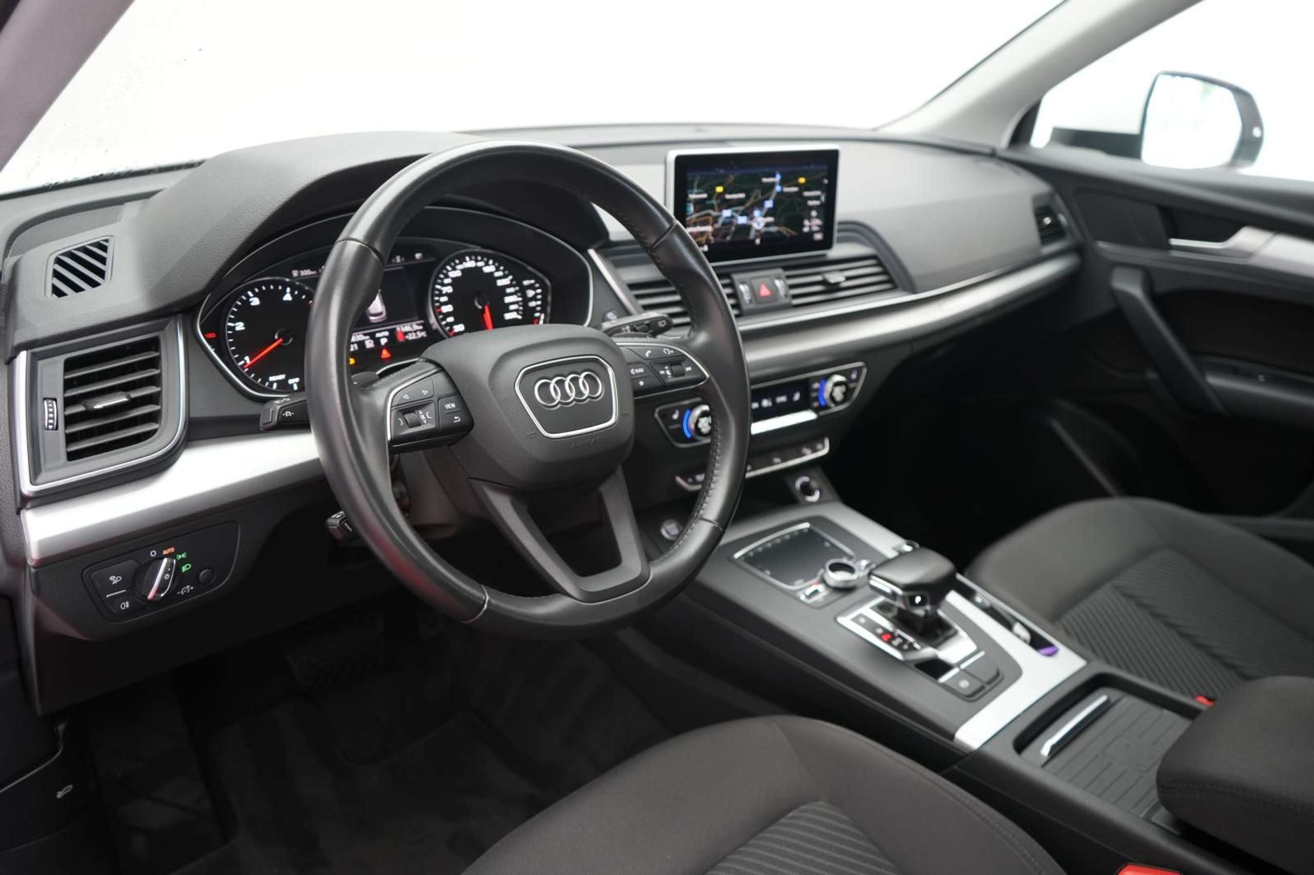 Audi - Q5