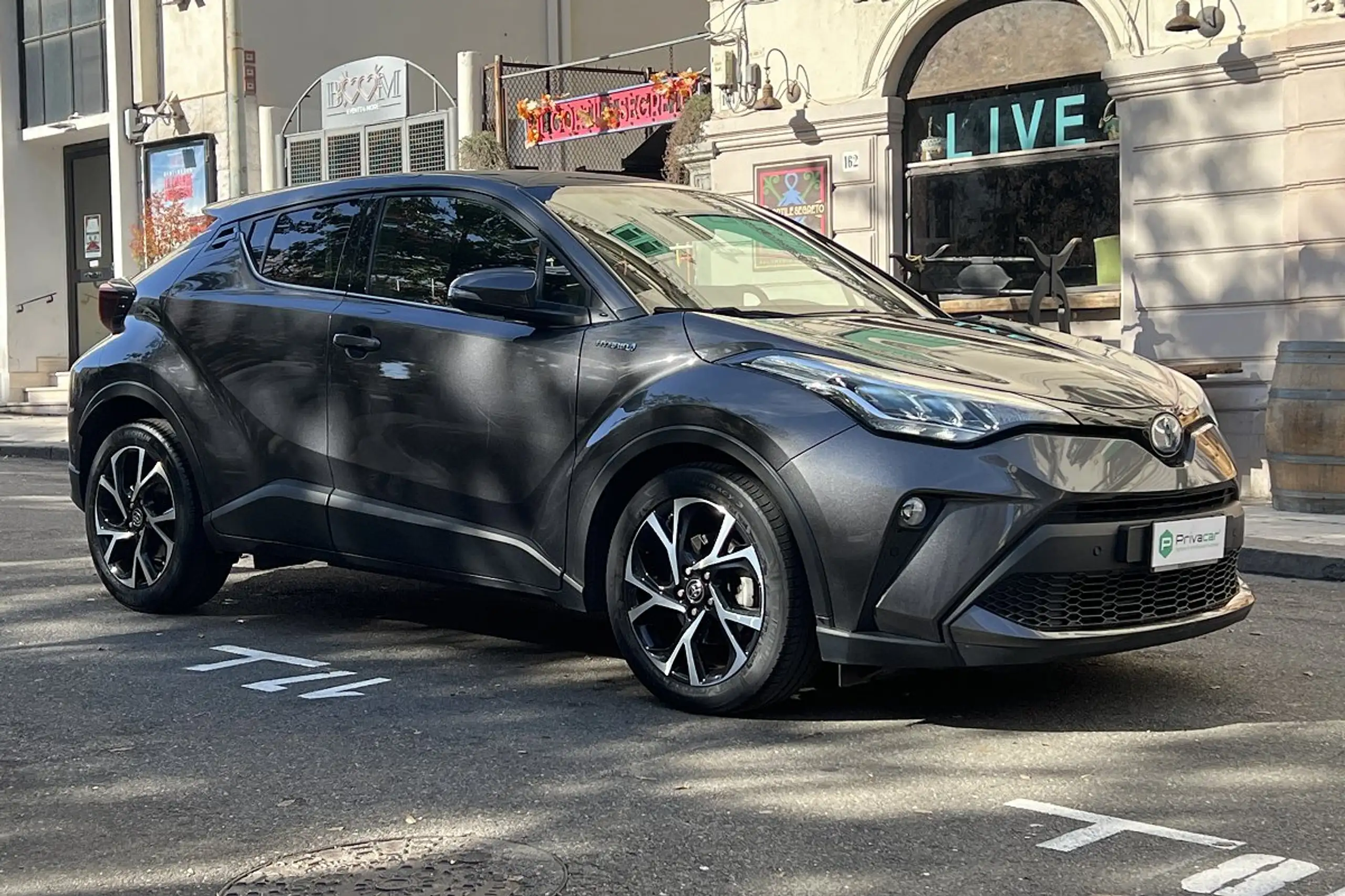 Toyota - C-HR