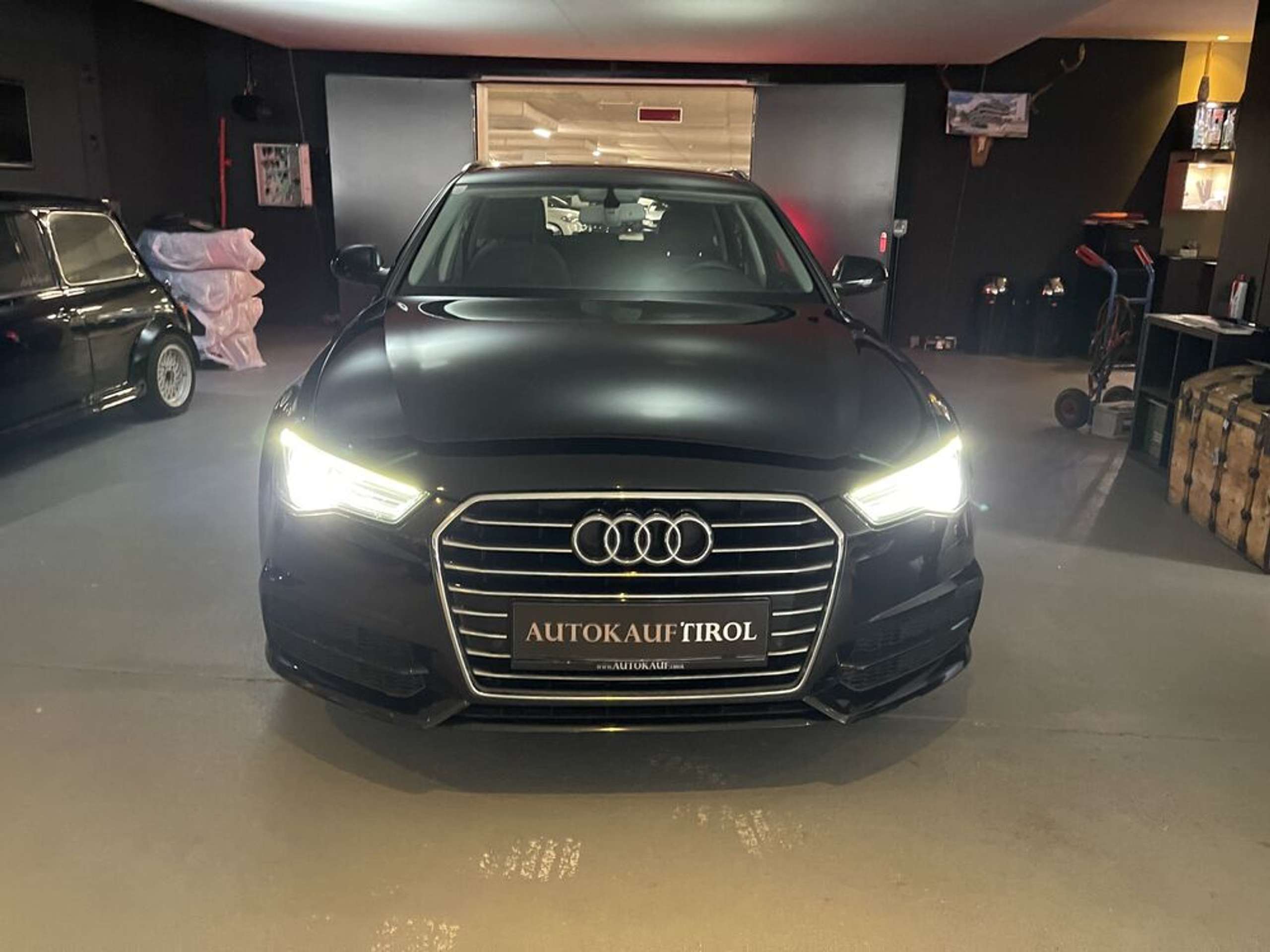 Audi - A6