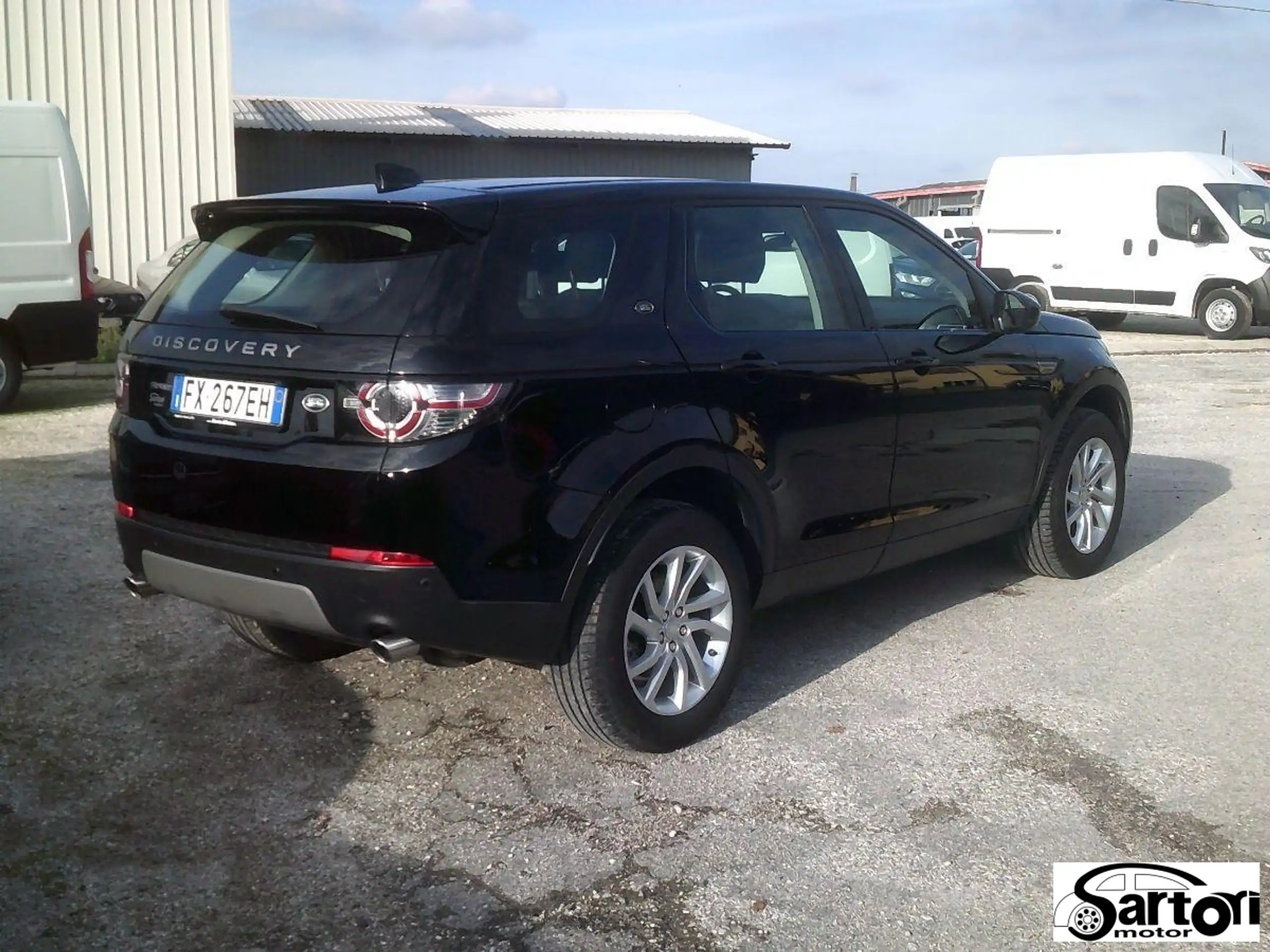 Land Rover - Discovery Sport