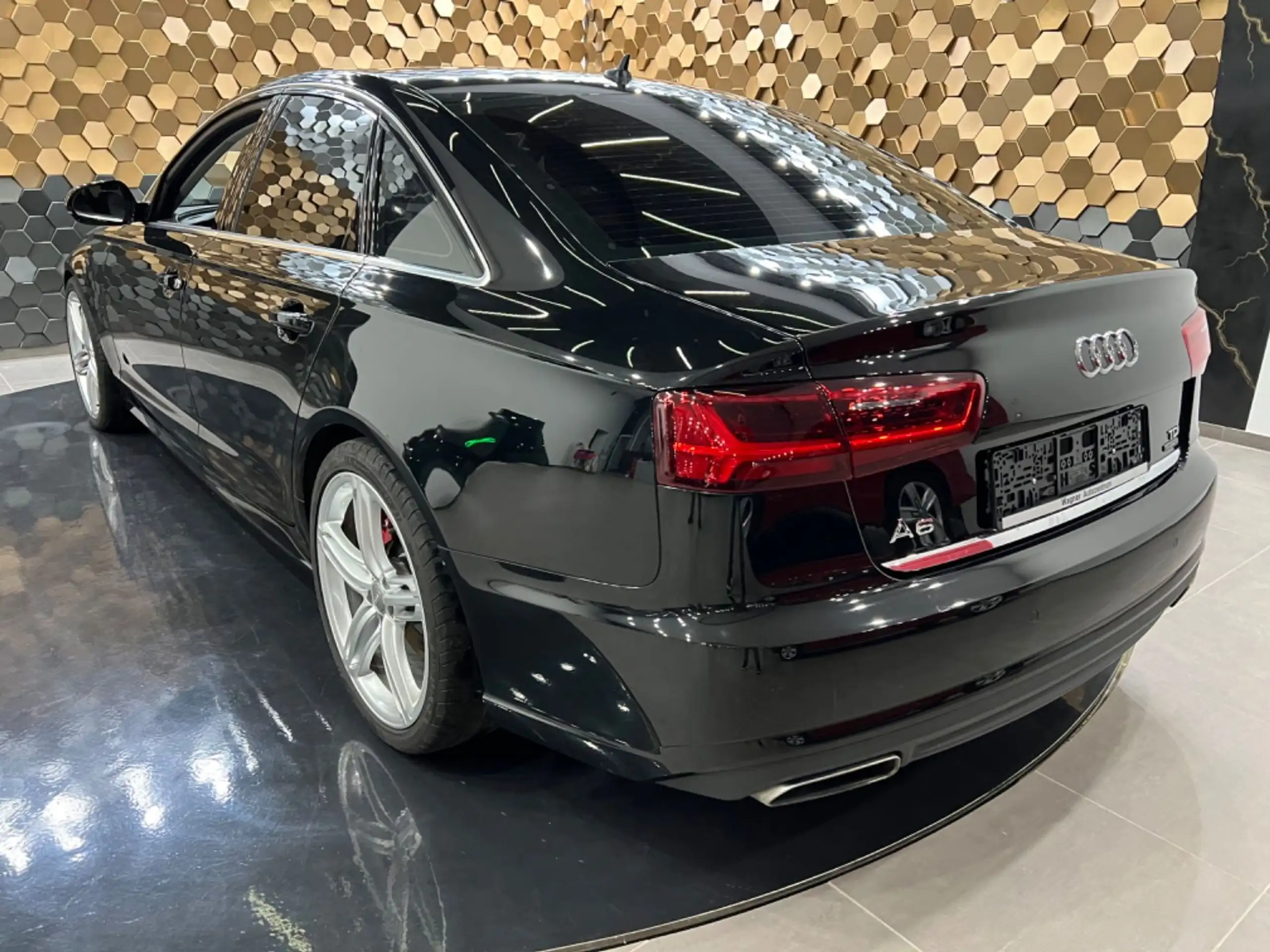 Audi - A6