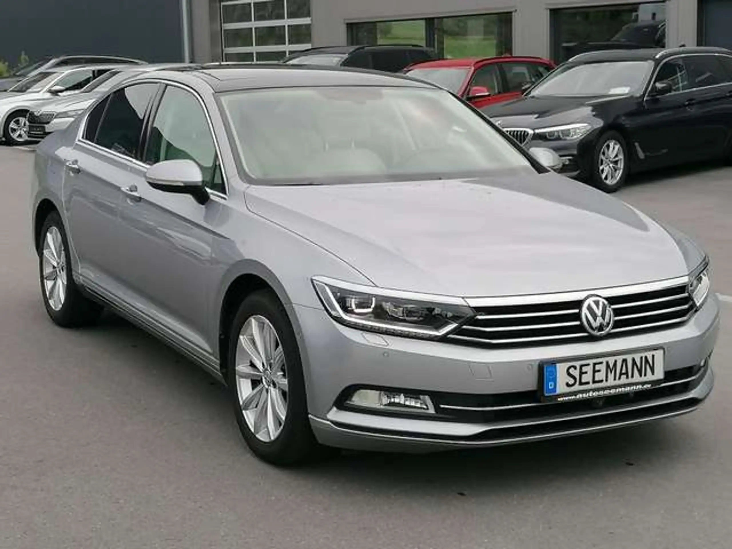 Volkswagen - Passat