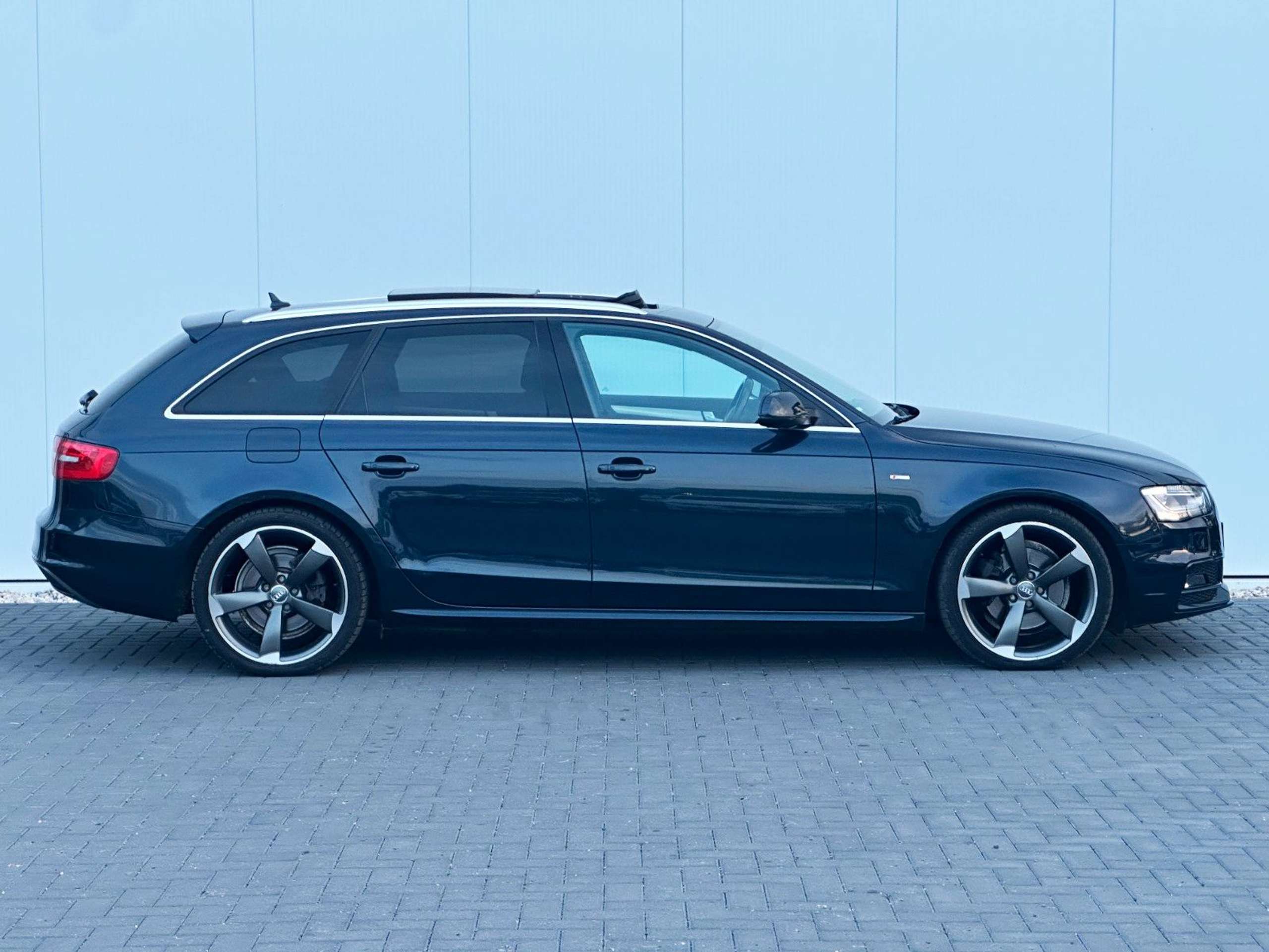 Audi - A4