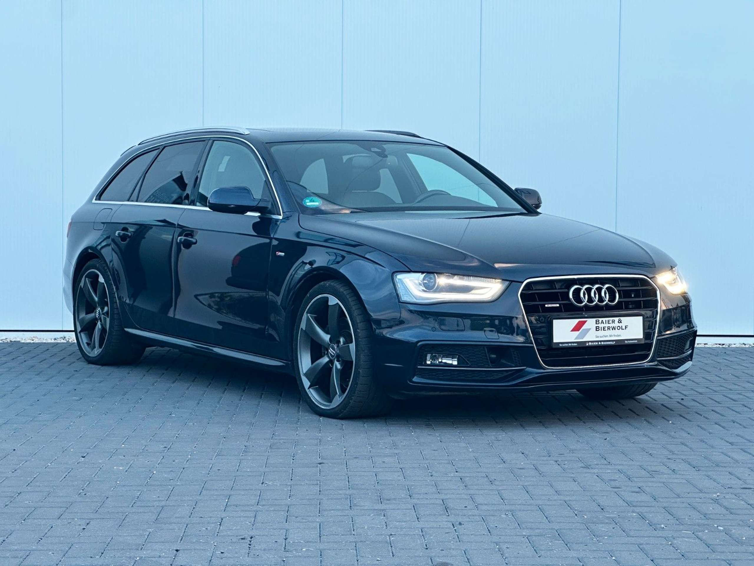 Audi - A4