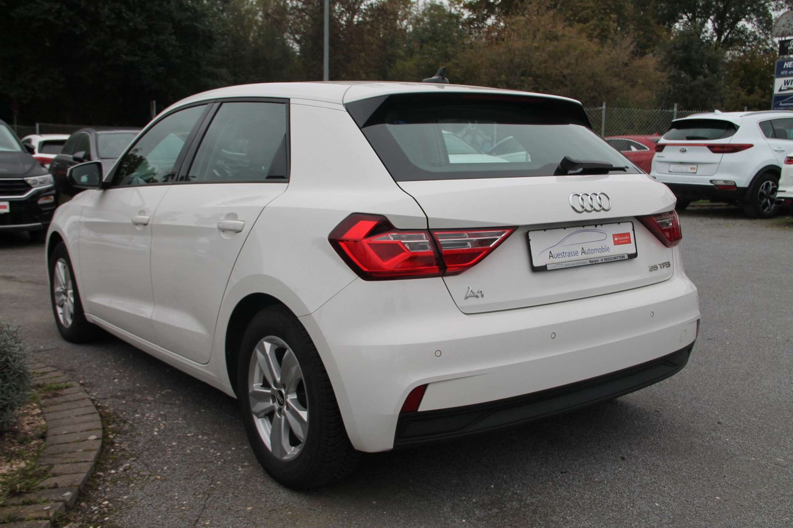 Audi - A1